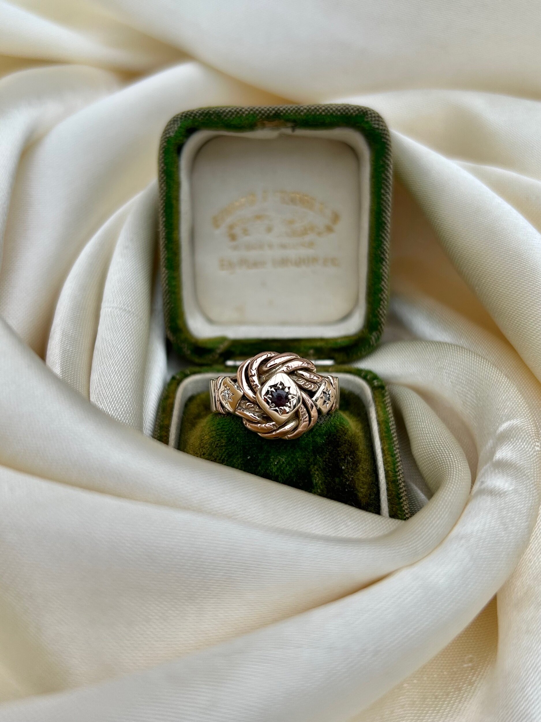 E63F374E-1A31-4BF6-9FA6-266D5F9CE8A5