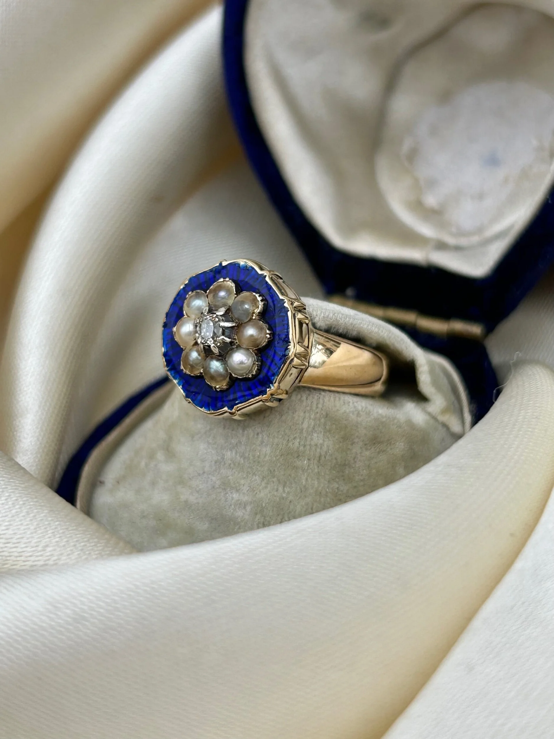 ED632704-1705-4BC2-B554-30706B9ABF01