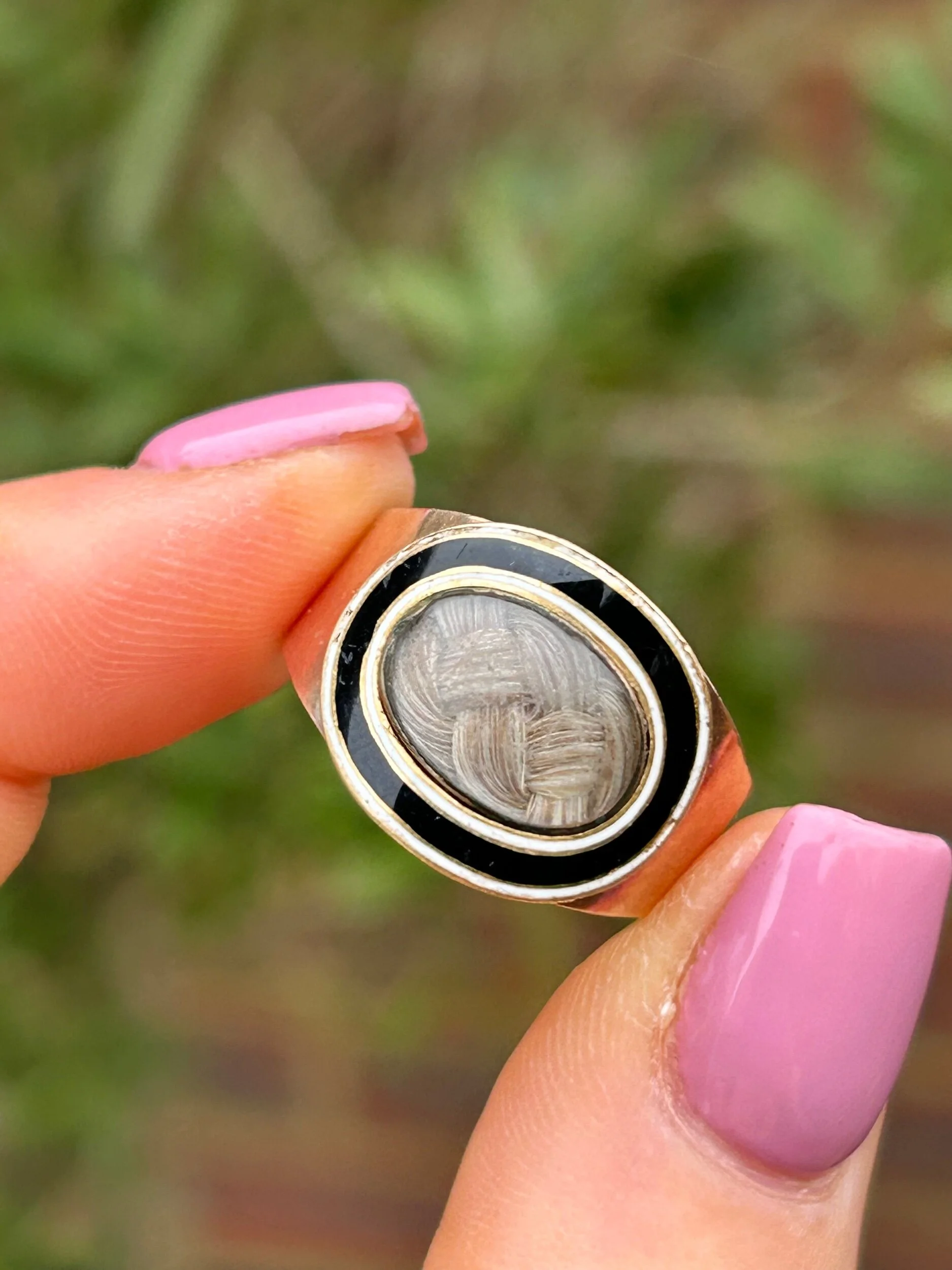 D21E3807-8FF4-44AC-8952-599DD2F57028