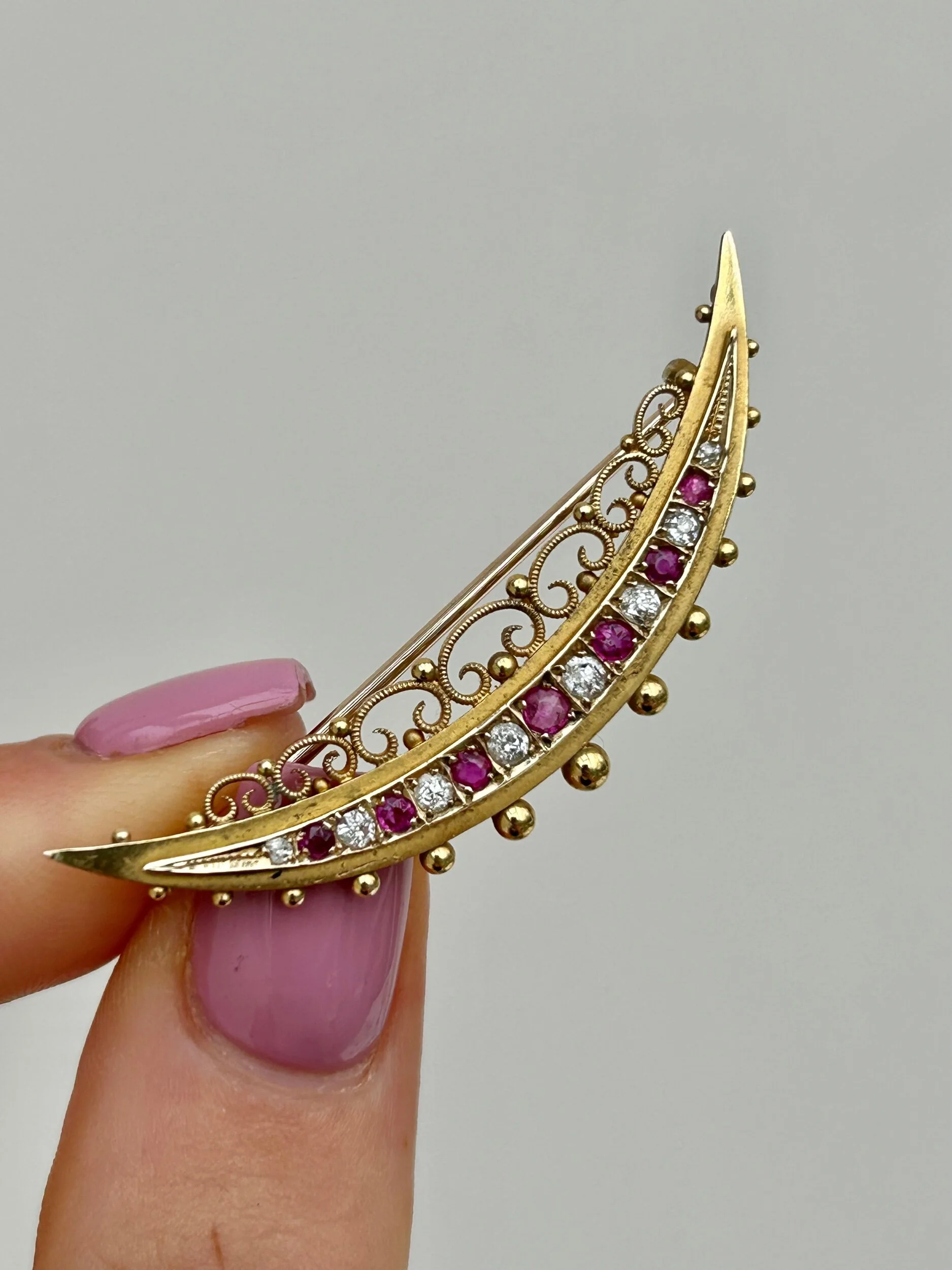 C3A37F74-BB6D-40CD-A132-3CB9BD6BB0EA