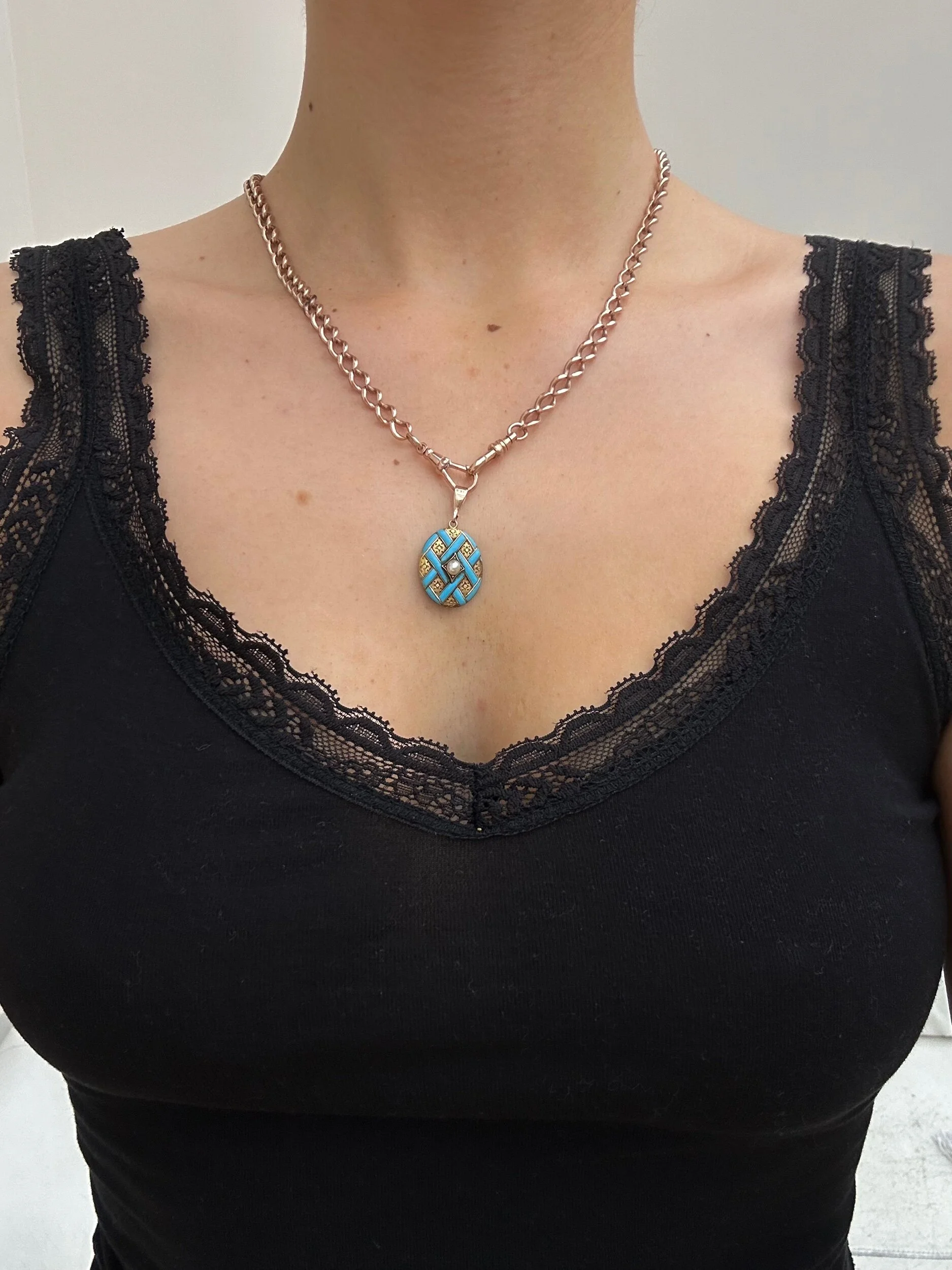 C5FC1917-825D-4987-AF70-001DEDB4A72E