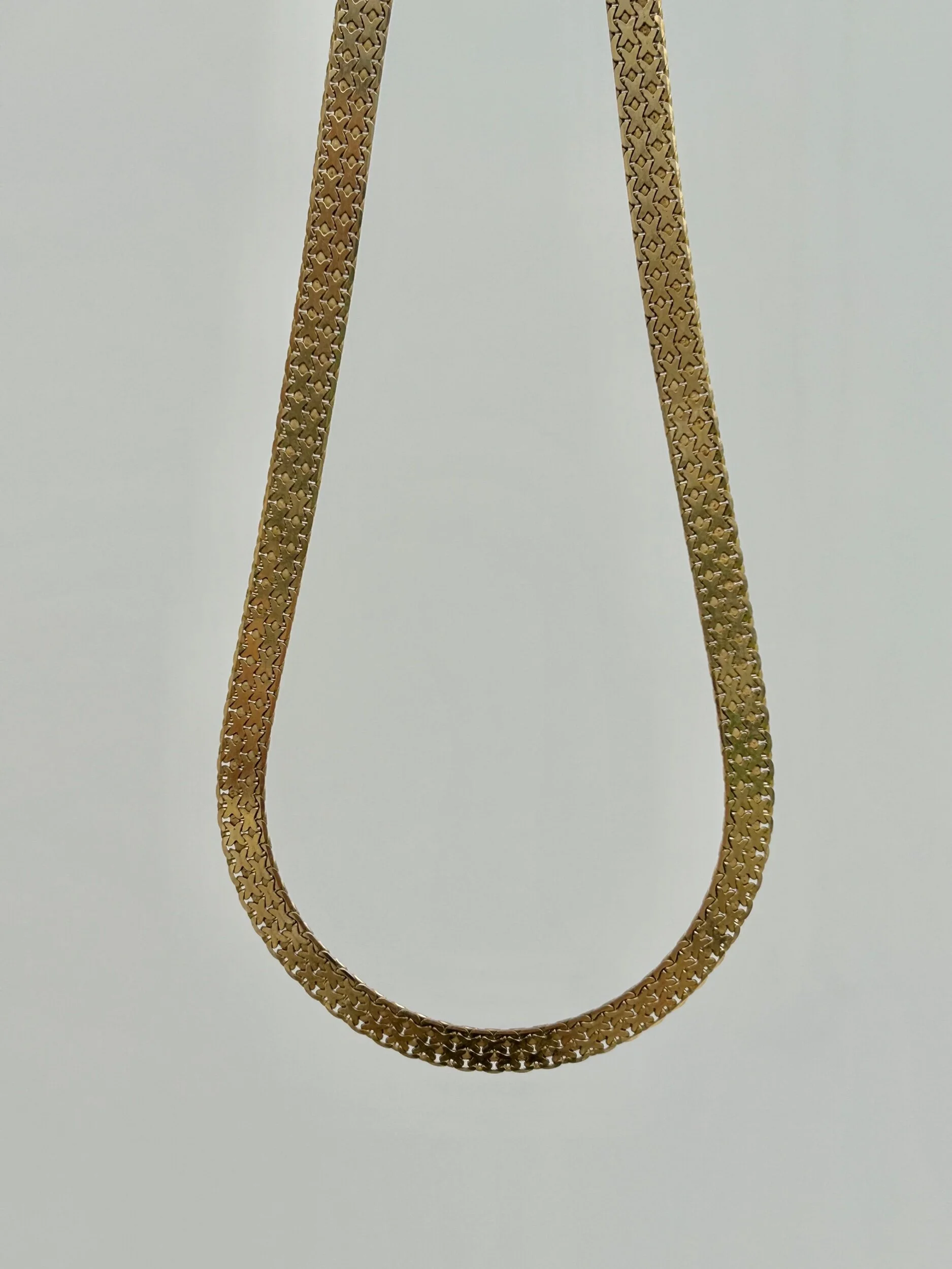 E4358CA2-1891-4D22-9BA9-7080D5601A83