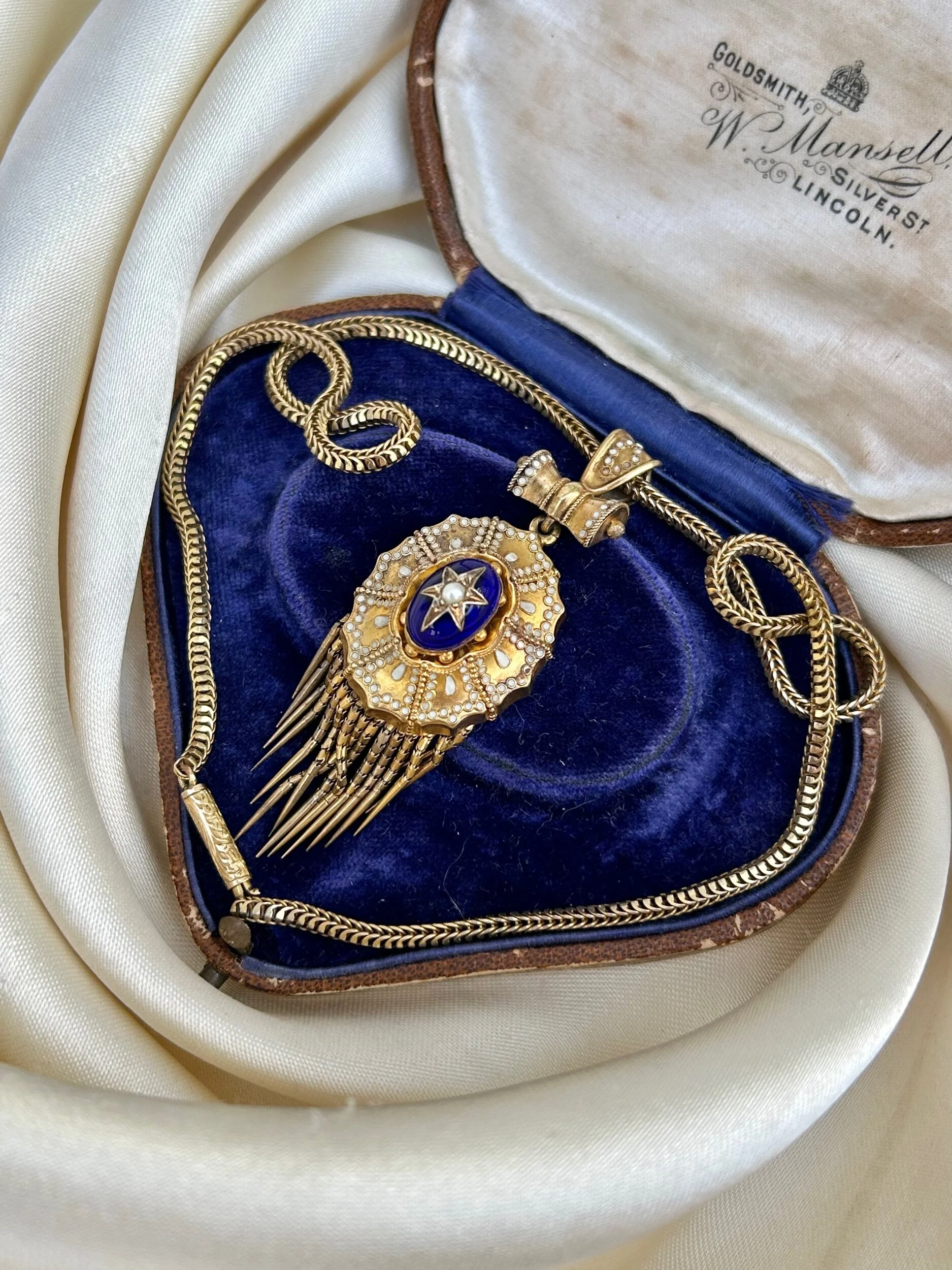 14C7560B-69D6-4321-82A3-C55B5933CB44