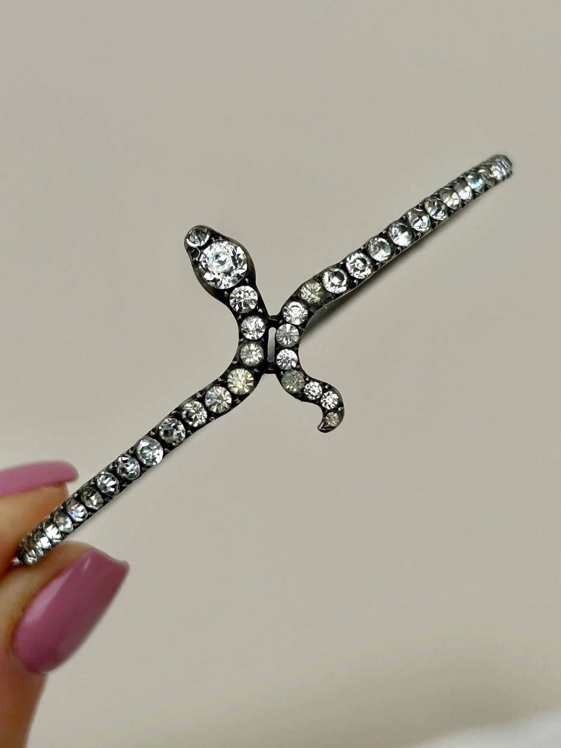 0F45BE97-D567-4A9A-9055-24944A4468FC