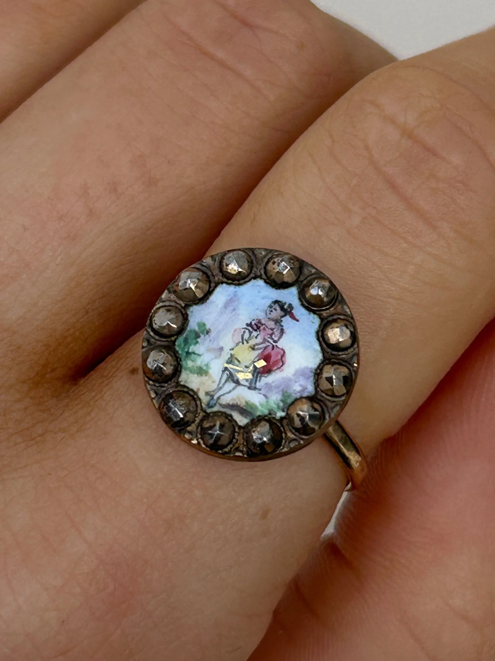 09934C99-2352-4FE7-B462-9414920B2E09