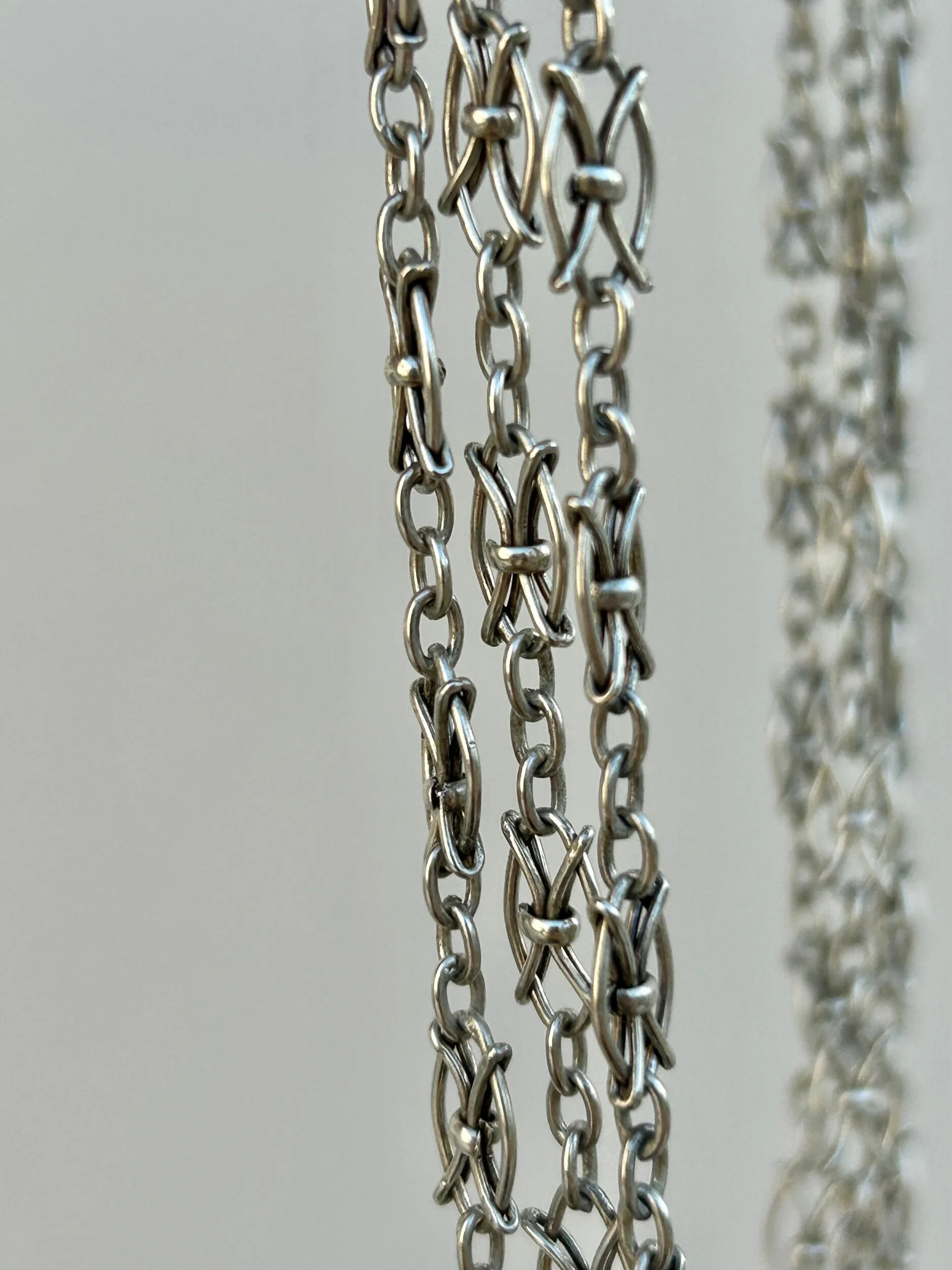 C8555F18-E762-4A16-BB8D-514B61D30607