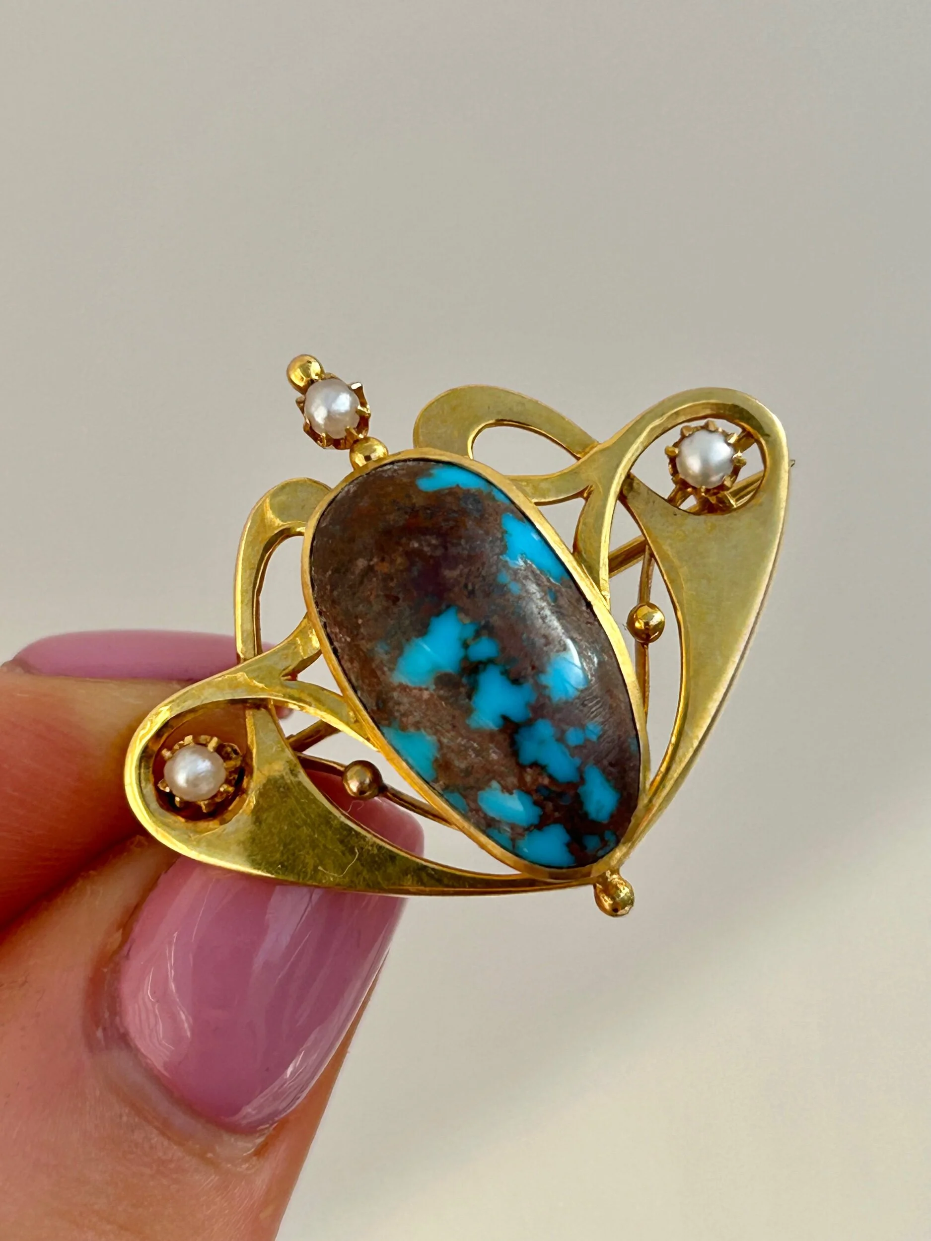 00E0D4BC-D159-4BCD-A79F-1AD21B01C75B