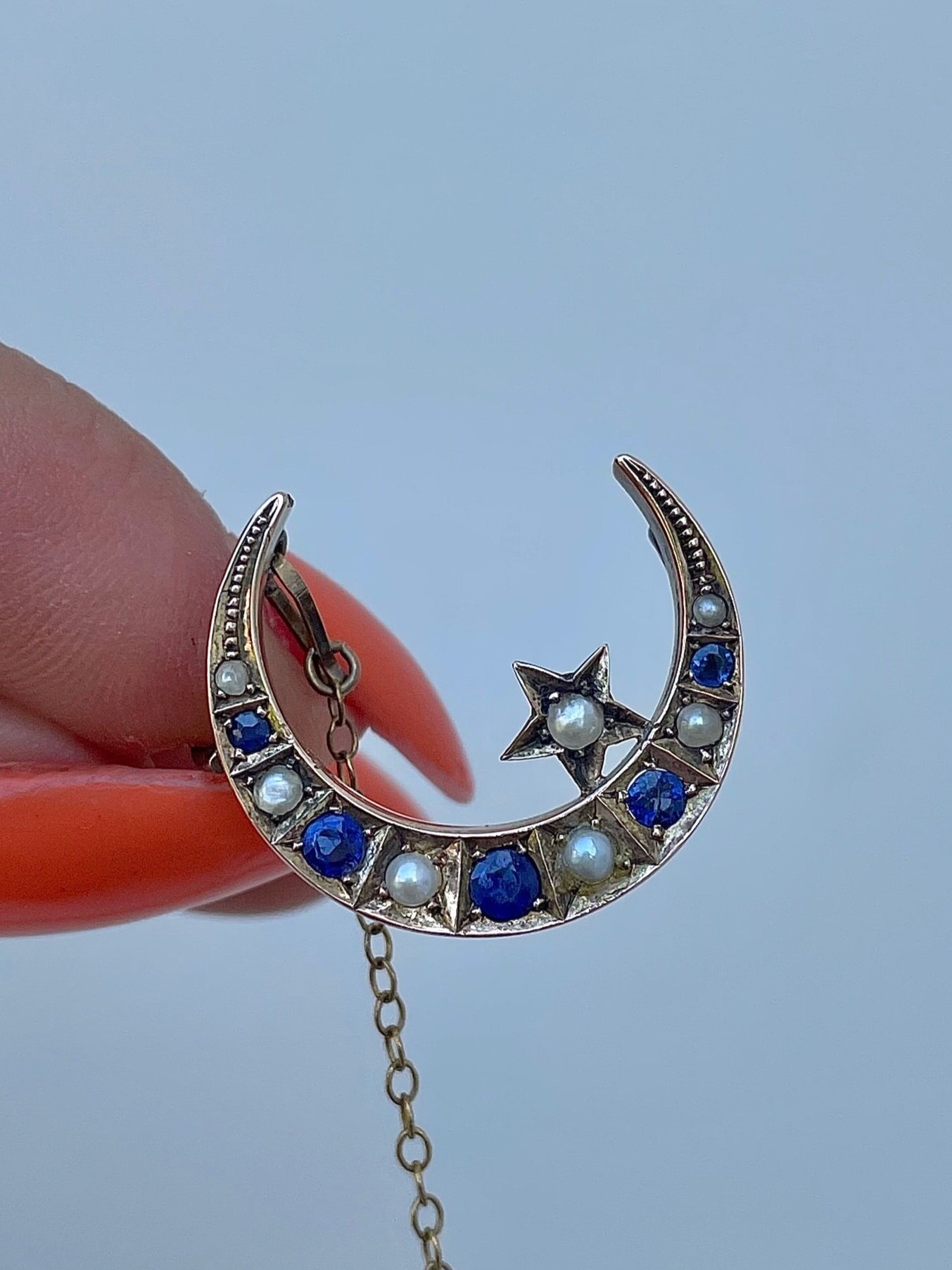 29B3EEF8-8ED1-470F-AC8C-18435D7DE937