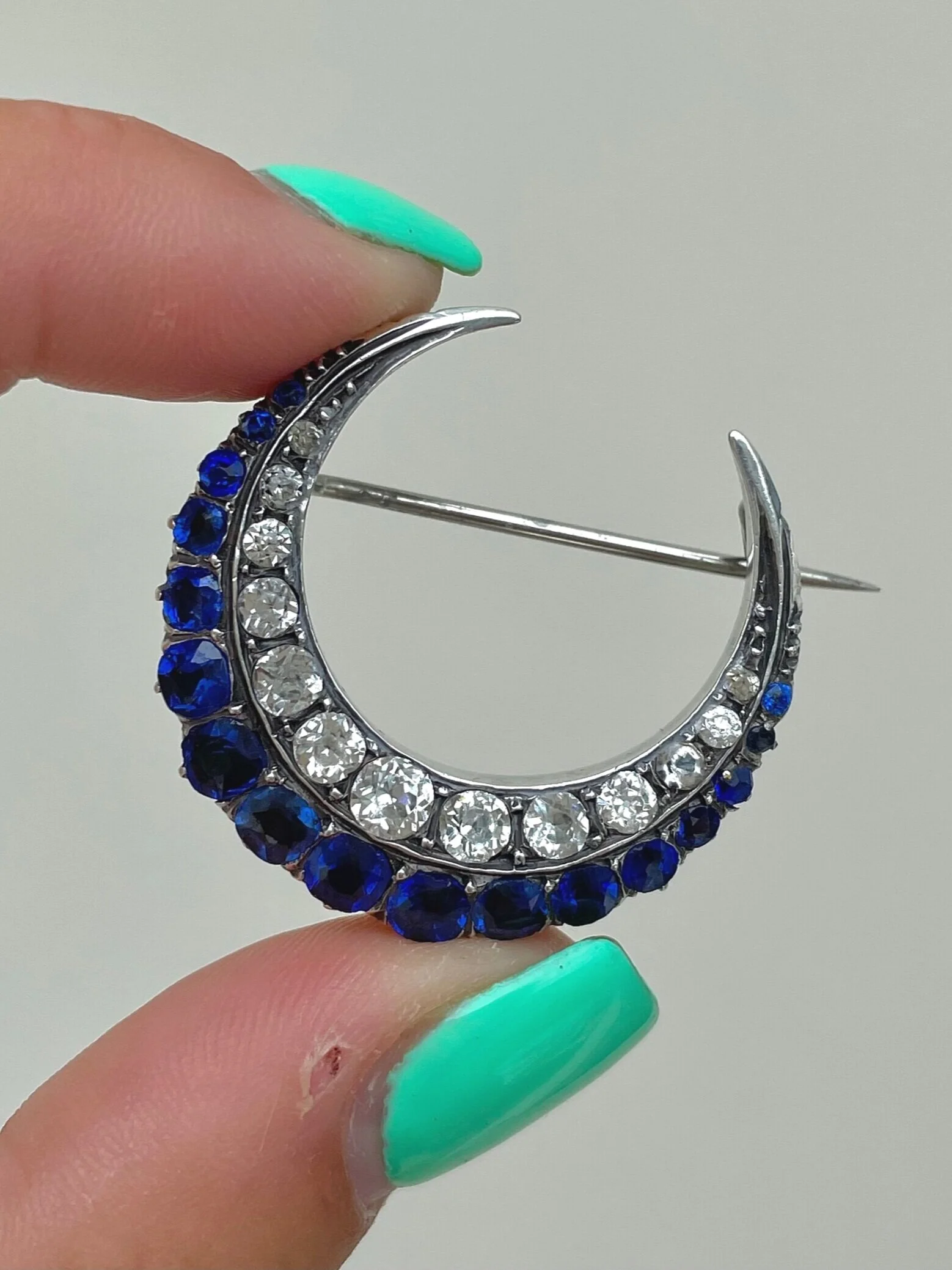 15DB8003-4D49-47CA-9714-198F87B7F72E