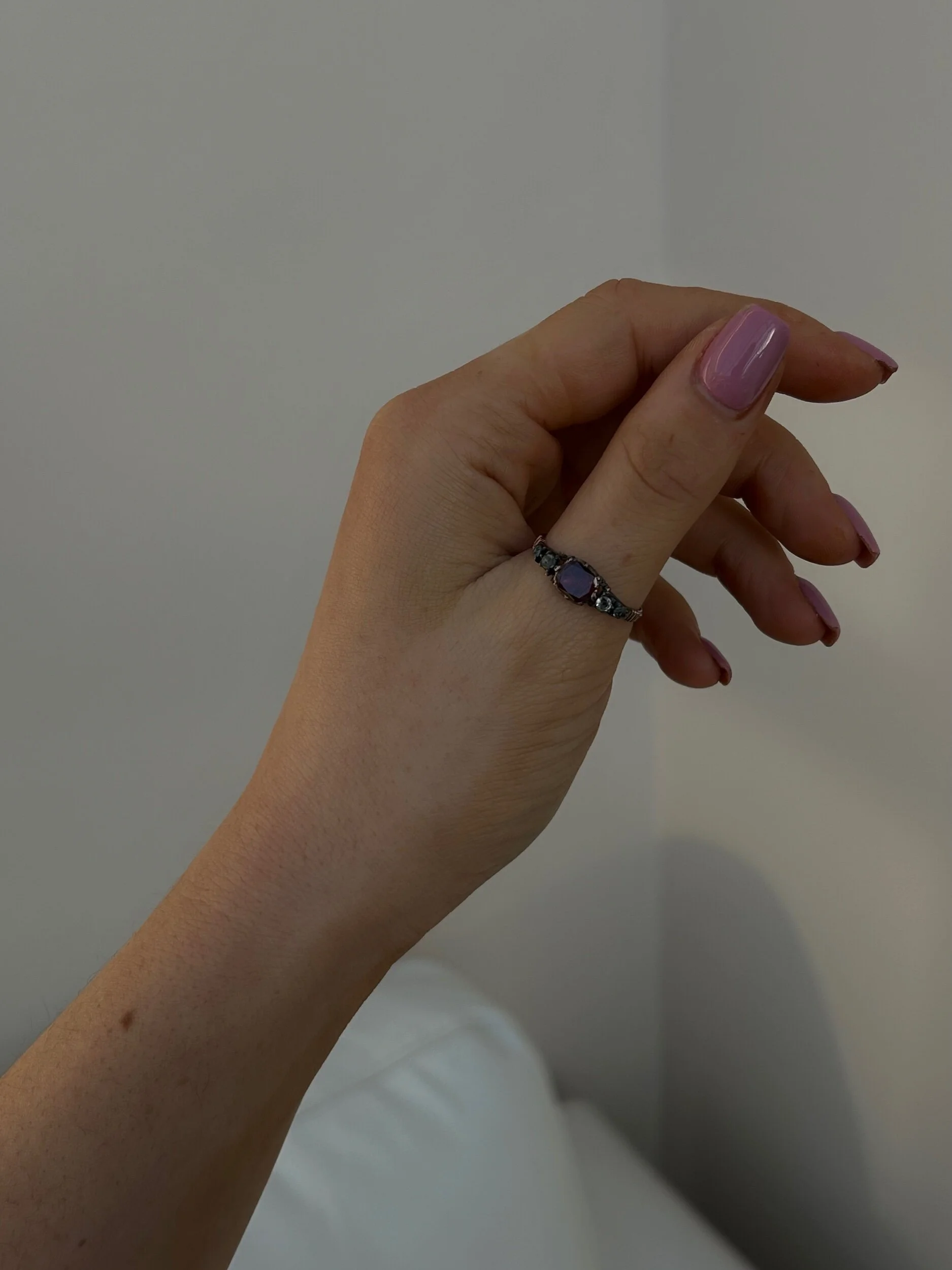 76EB7B25-2B79-44B5-B79F-52686206DBCB