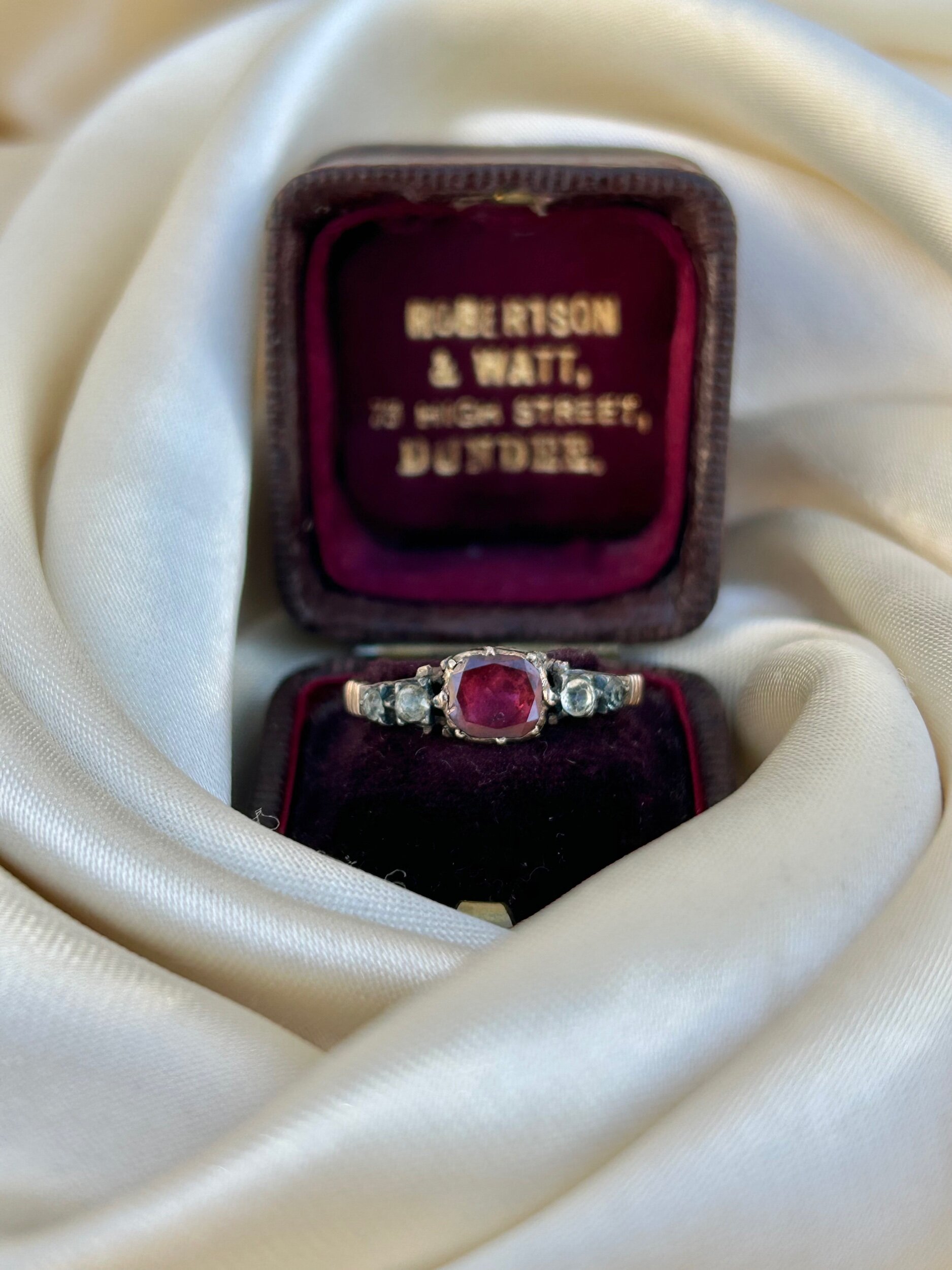 DE140ABA-B596-4709-887C-2B0FA4DE1BEB