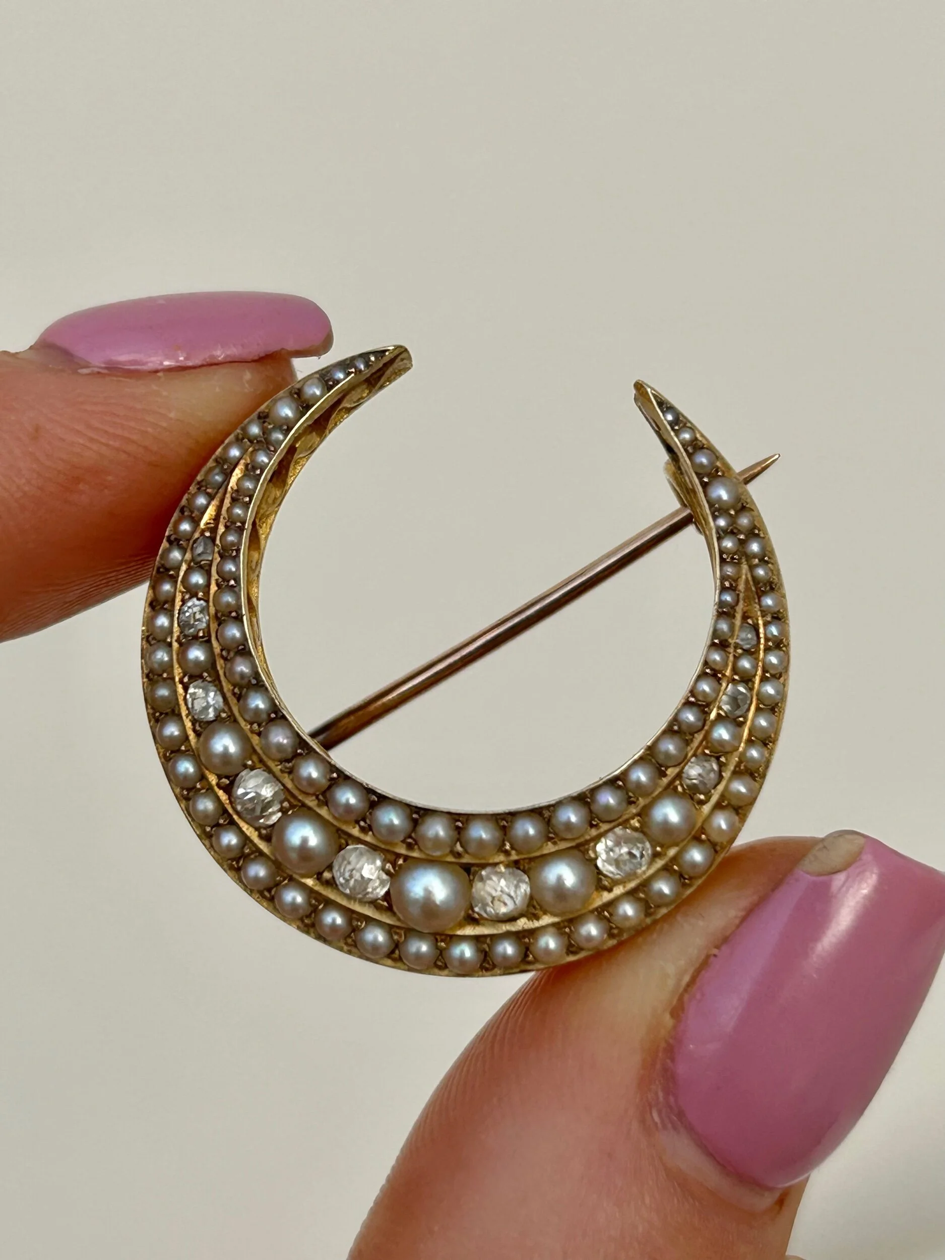 E0AAFA72-BA8C-44E1-B788-3043C5B39444