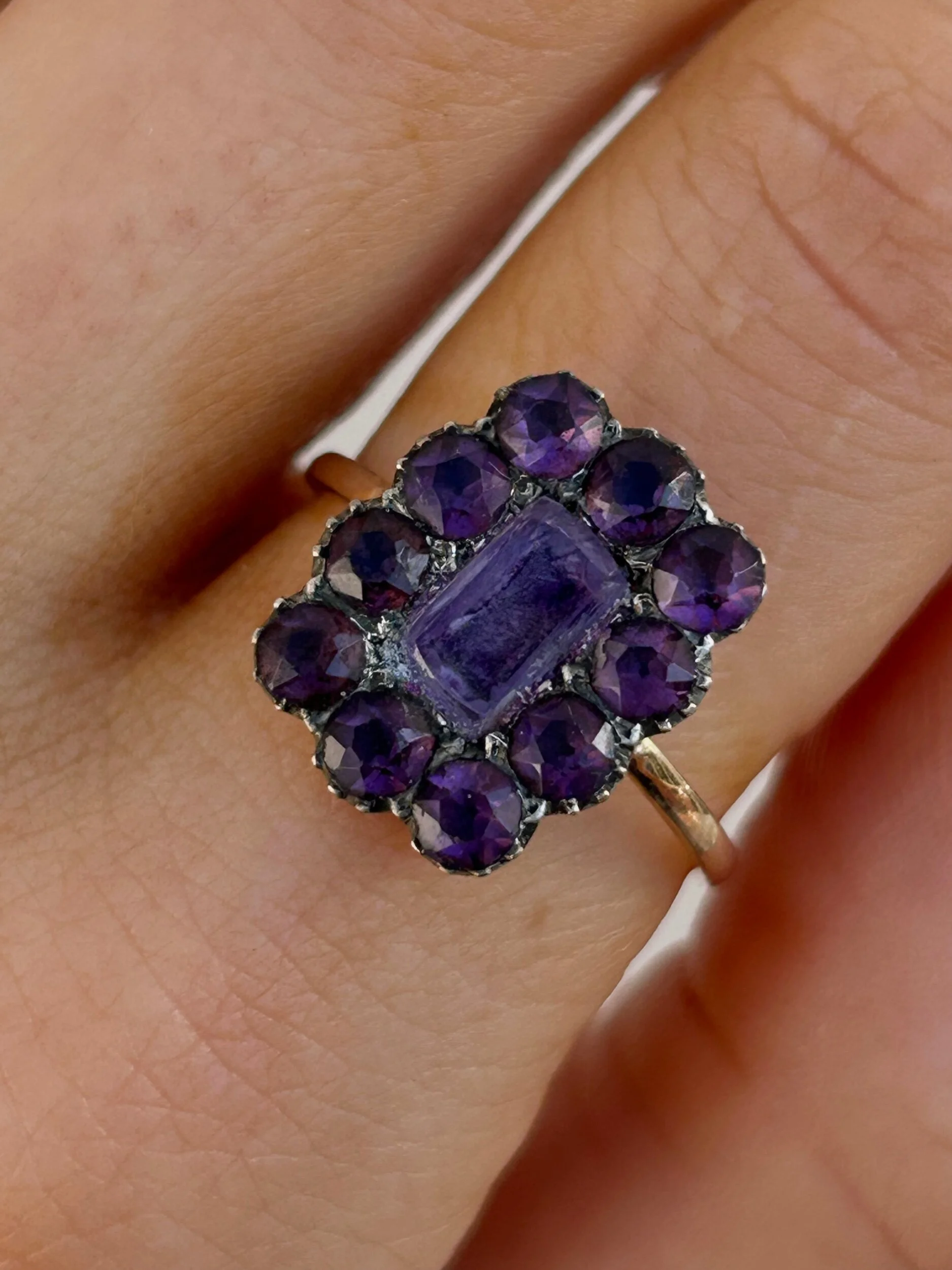 30D06F7E-4EEE-4323-AE2C-3910C8646588