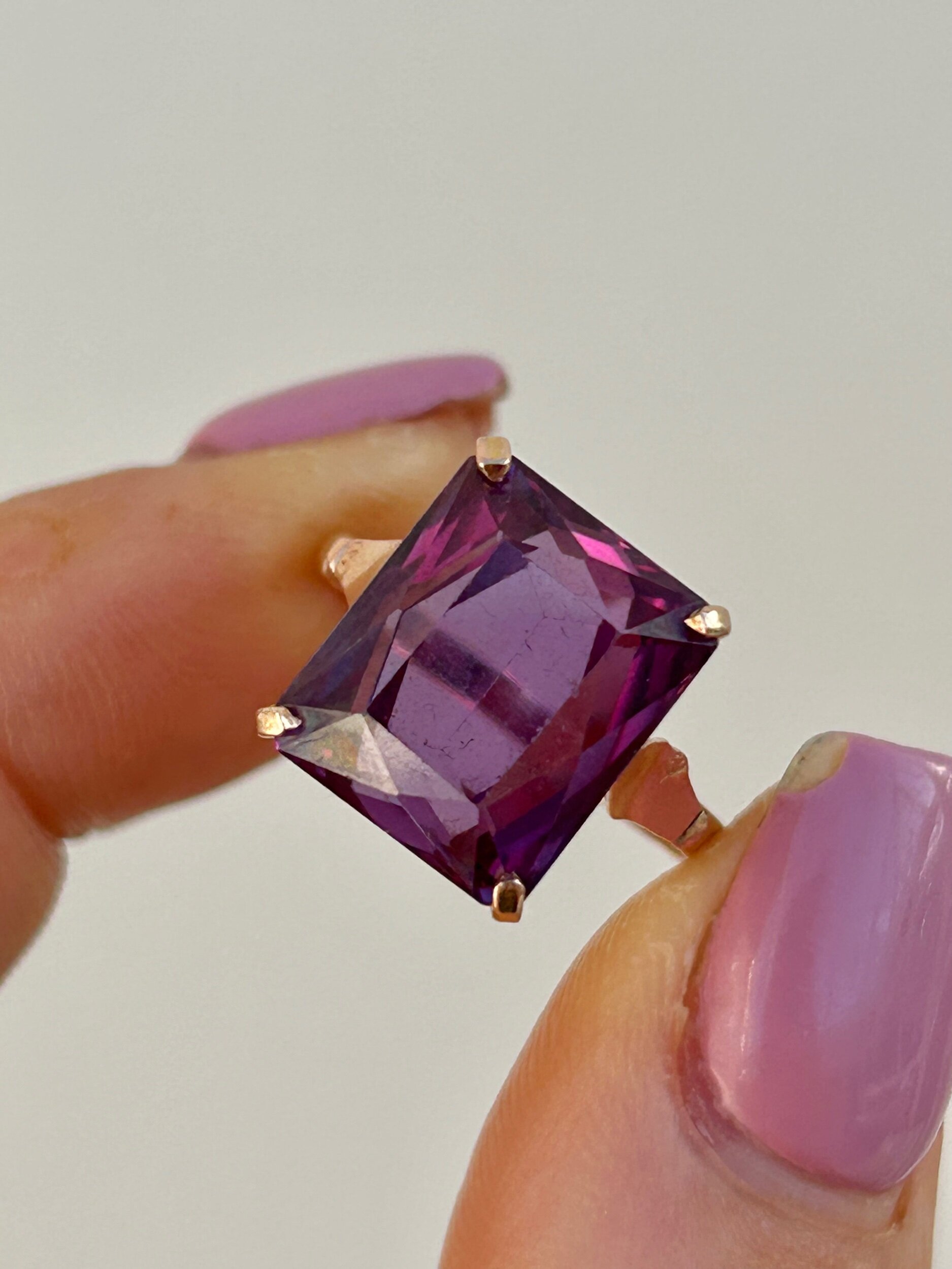 B977AC52-FE09-45E0-B777-33EE0F4EDCFE