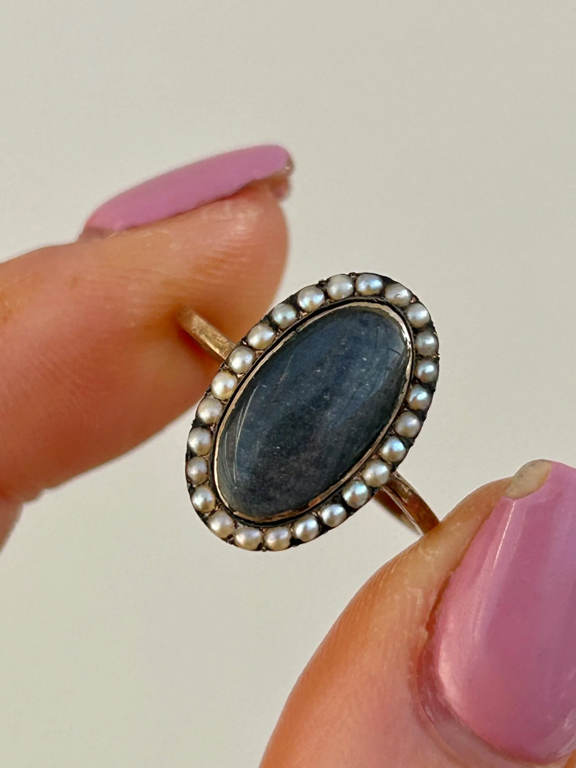 AEE41E76-34D7-46F1-B957-51F2B102CAF3