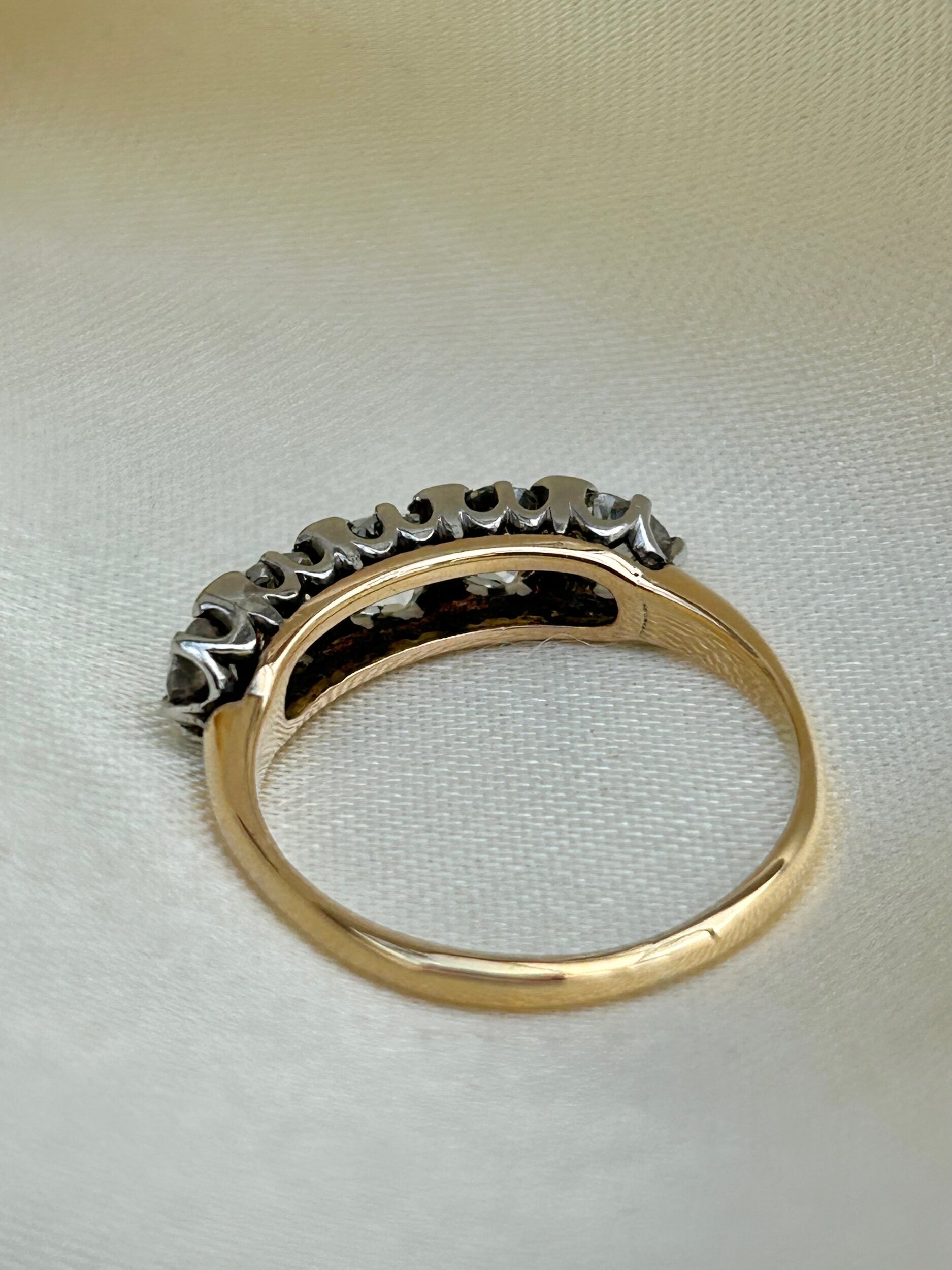 559E75C6-02AC-4C9A-9D64-64AACB10F357