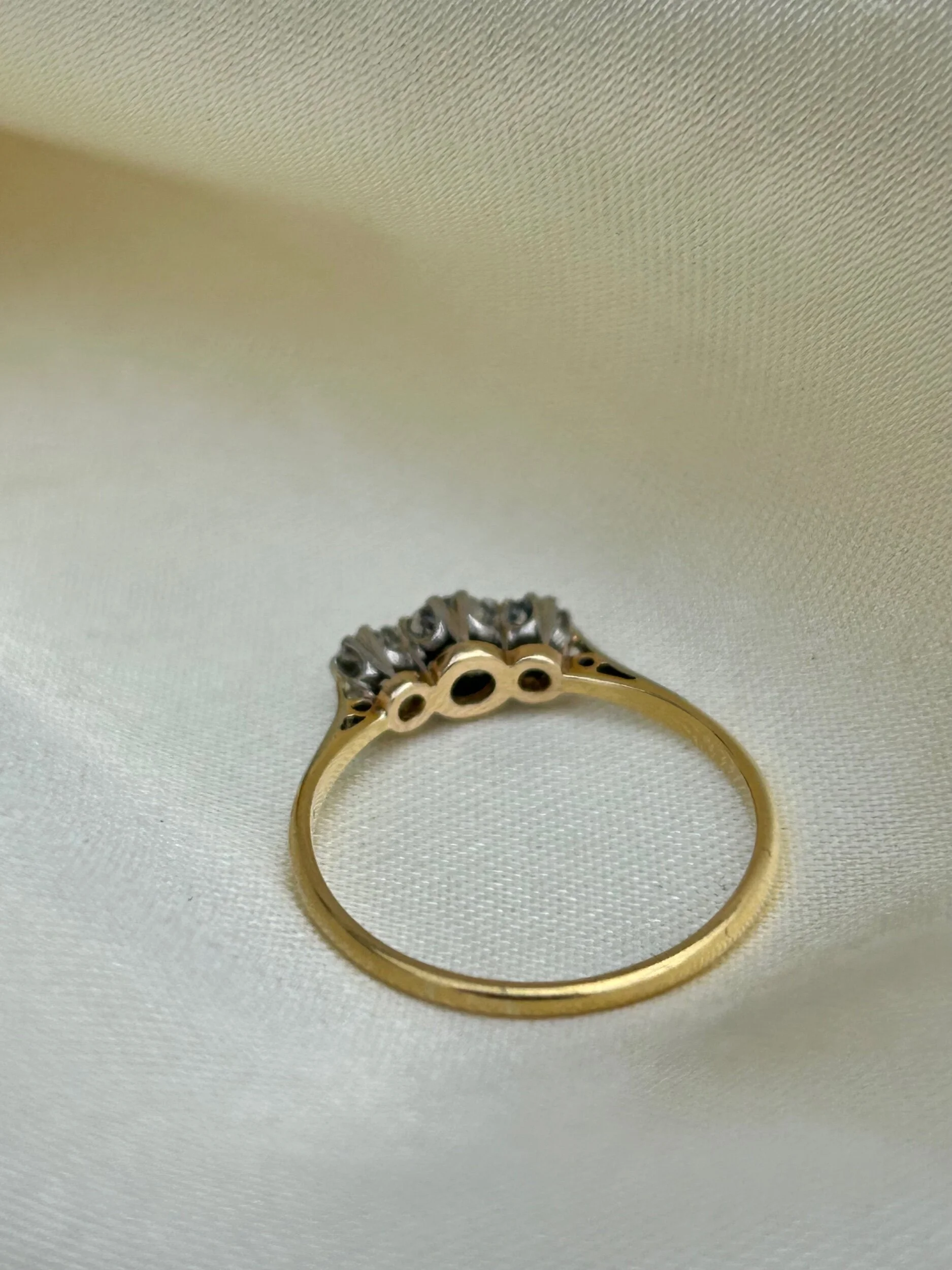 4A75F74C-8363-4452-8FAA-0CC66992F059