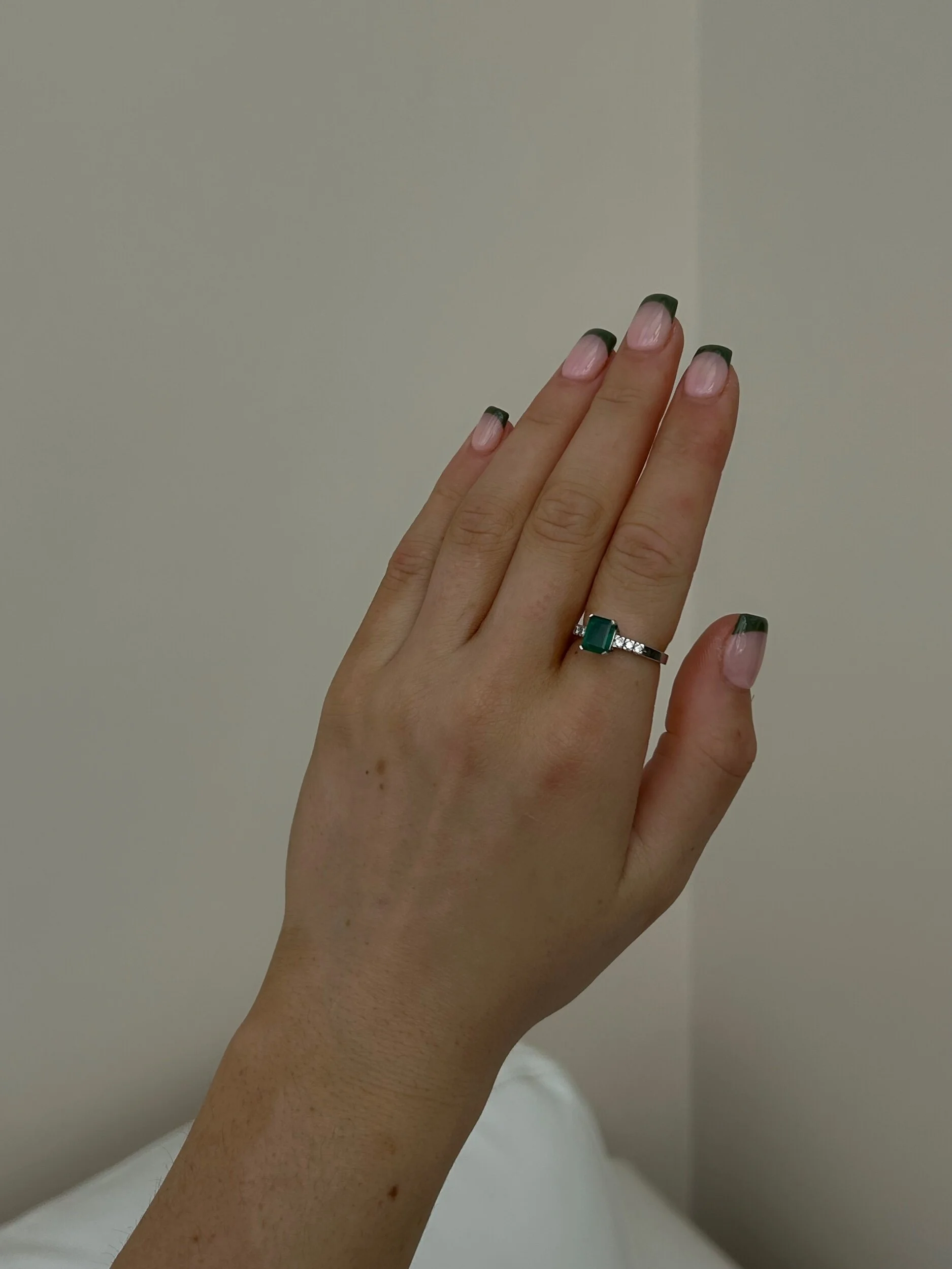 DE842785-95E4-4613-9476-8DABB24252EB