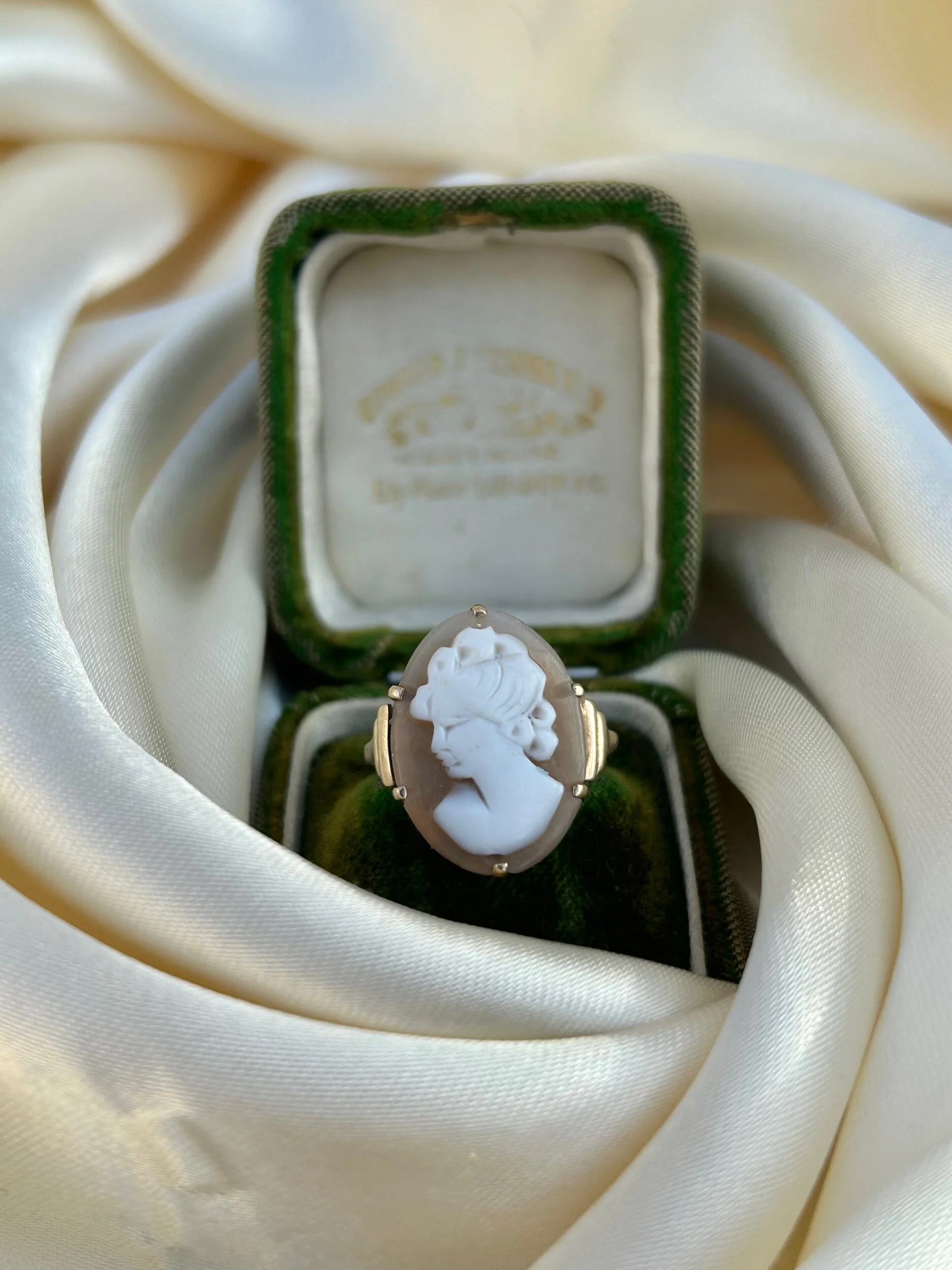 AF35DF6C-882D-4C2F-81AB-51821D025EC7