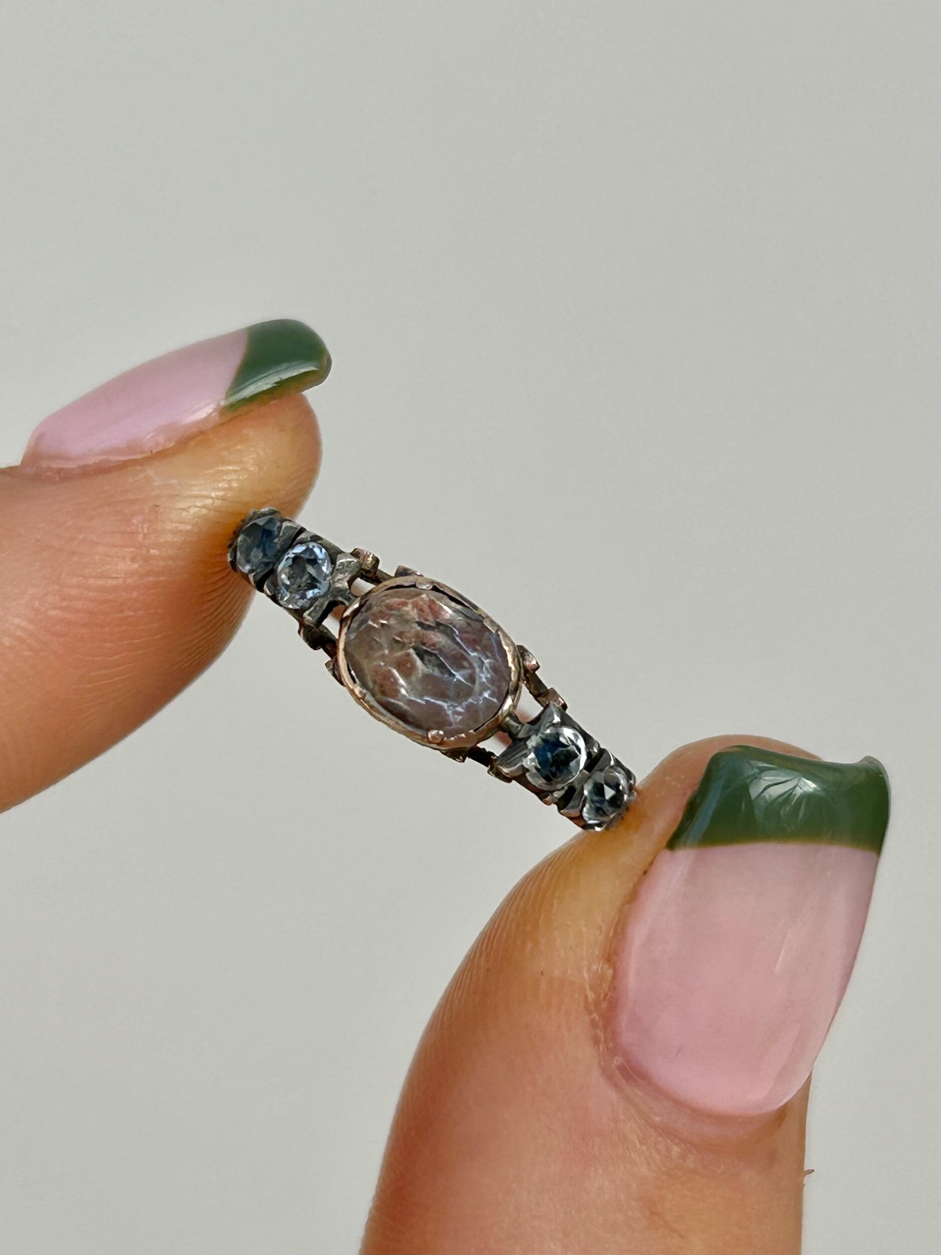 AB9B6B08-3AB3-495B-821B-0C38687EC56E