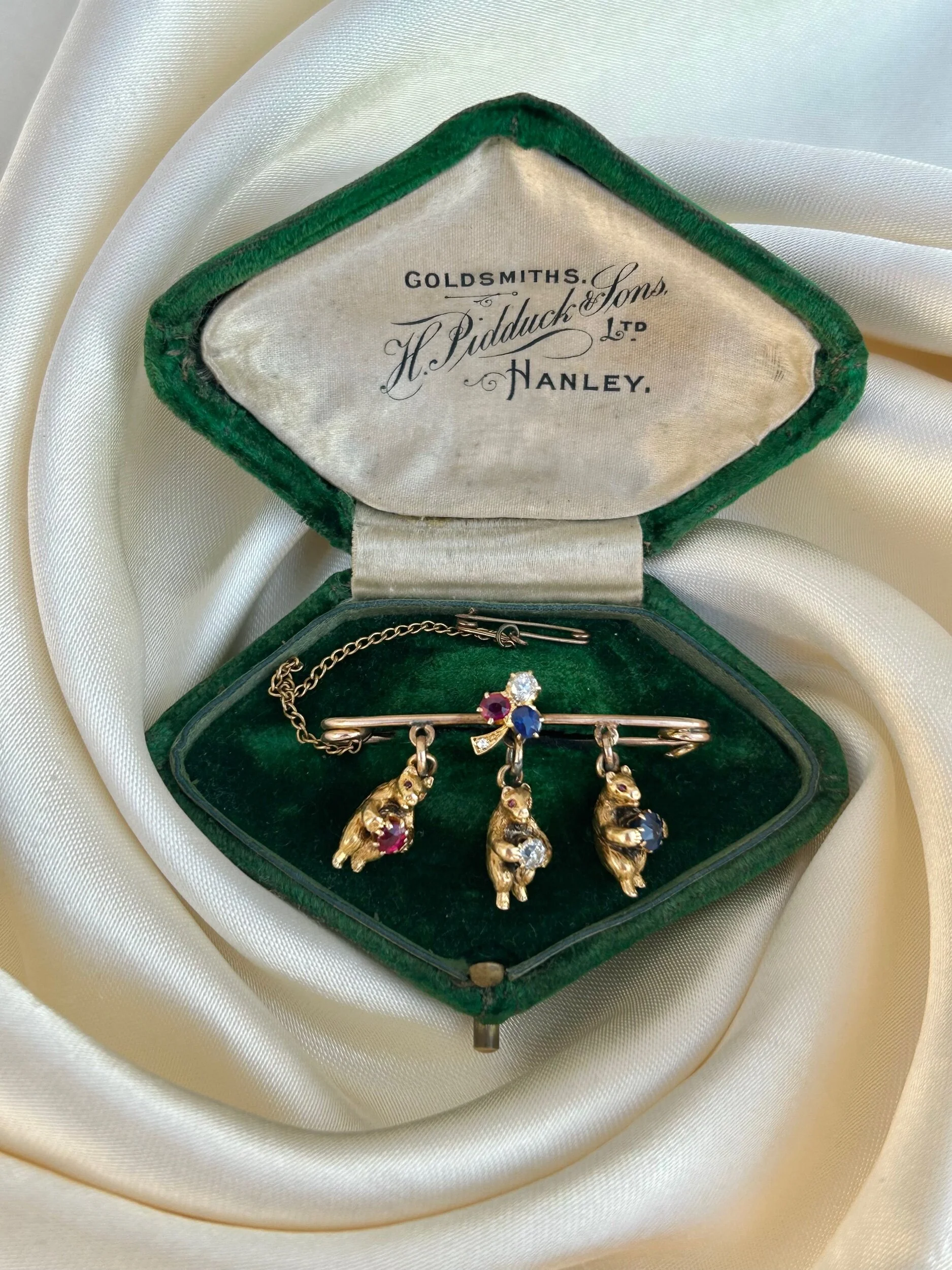 BF83A8AB-EA12-4FE3-A980-004CF0CFD95C