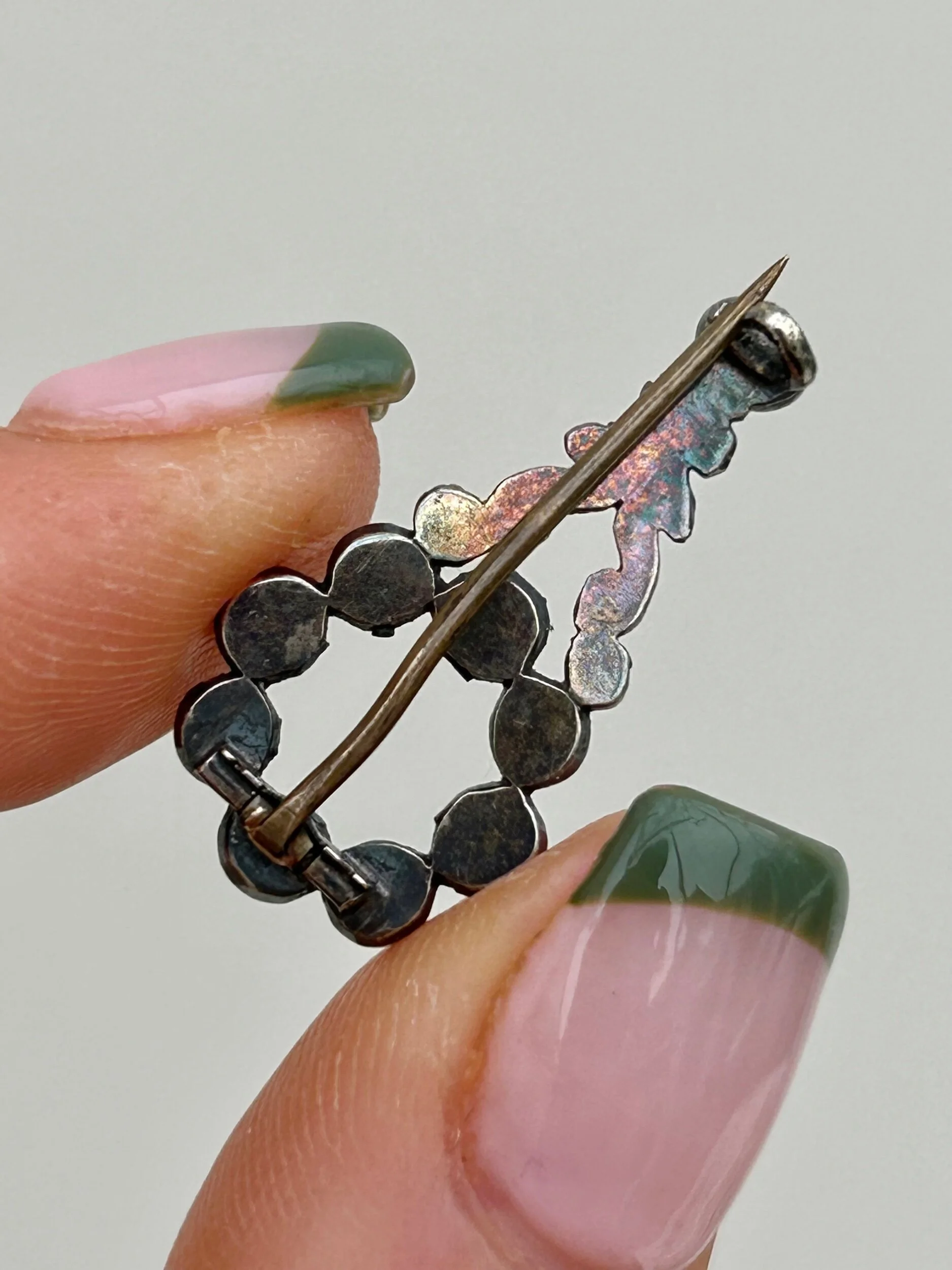 FBA31FBB-6AAA-4CEB-8A2A-AE7027385B30