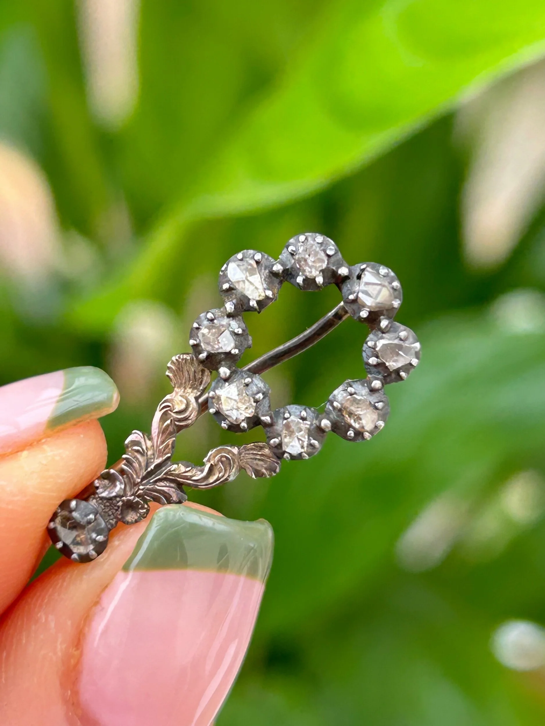 FCA8C73A-5E5D-4586-8ACF-D735330514CD