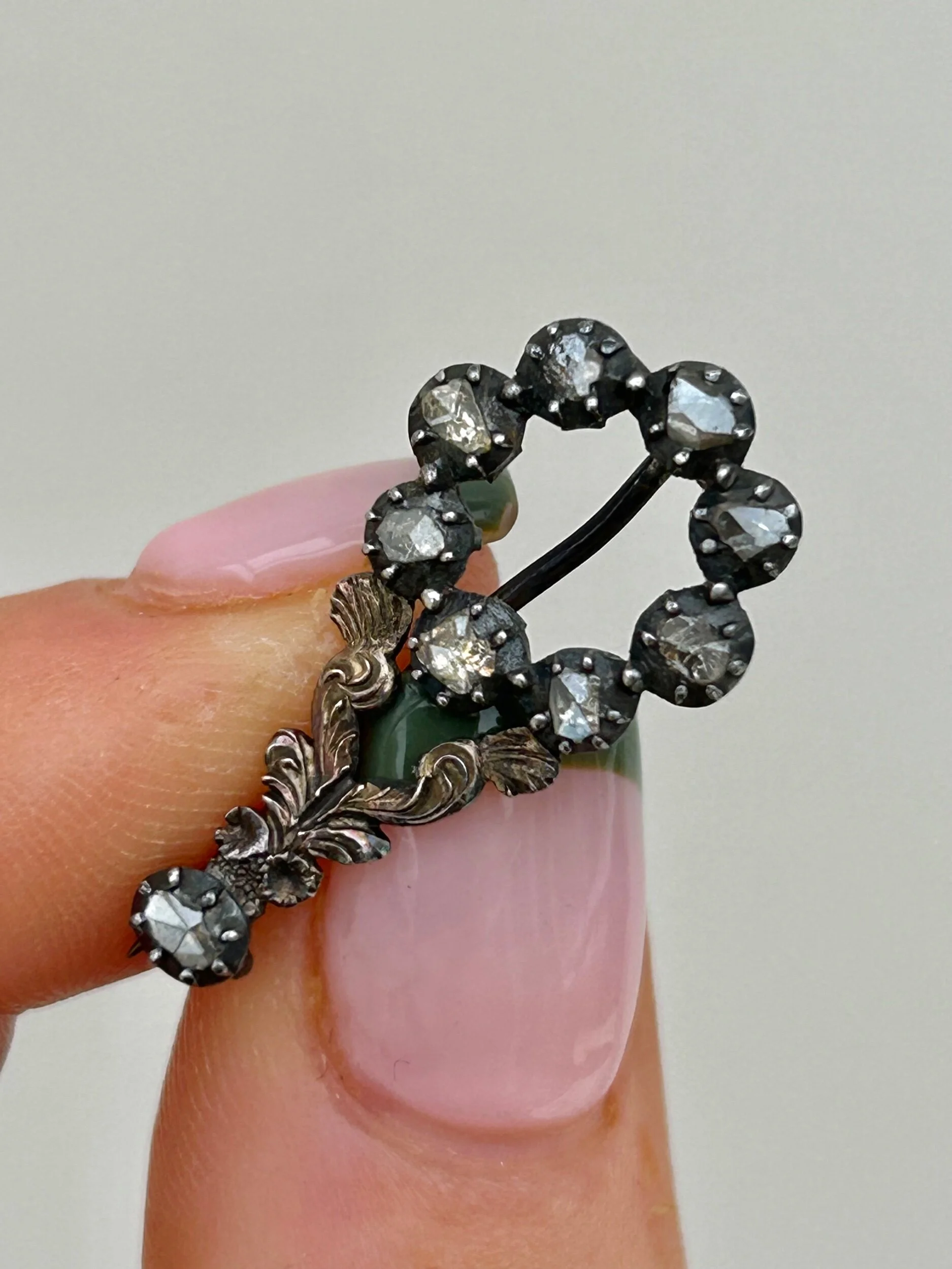 9D7B8657-E290-4430-8F28-3B7A05C9353C