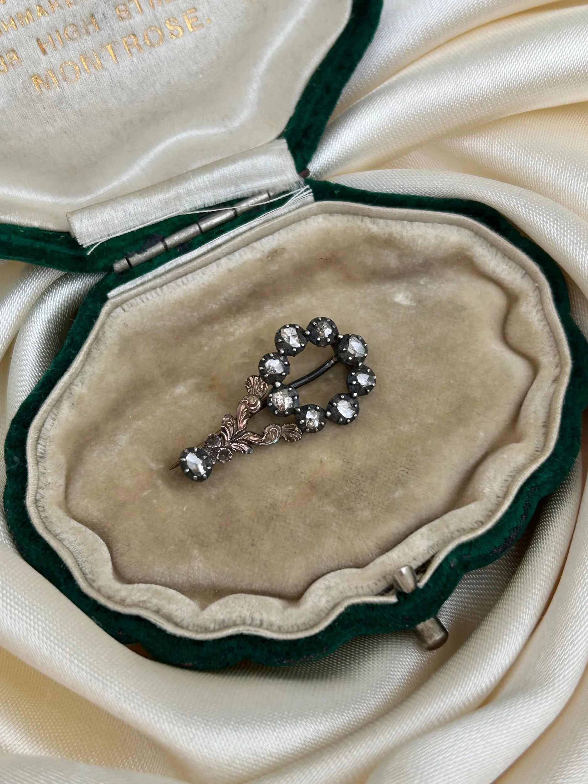 29D49926-3BA3-4512-82B8-5B21518AEFDA