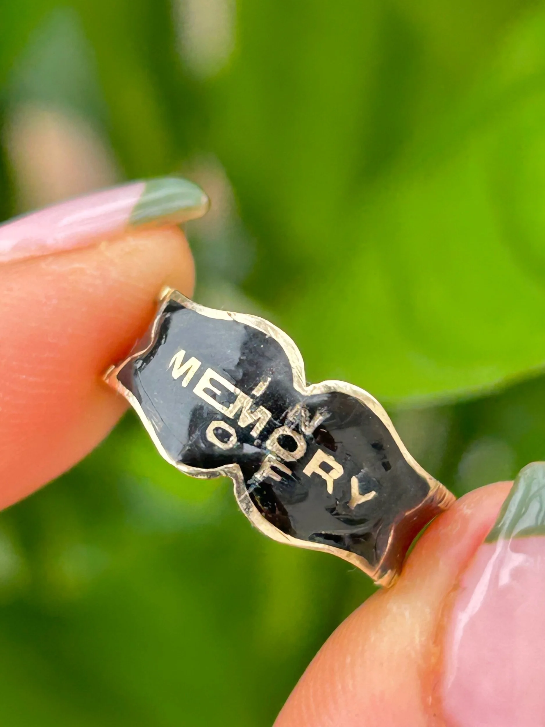 30DF07EE-A855-4DA4-AD9E-1ACAA73A8D80