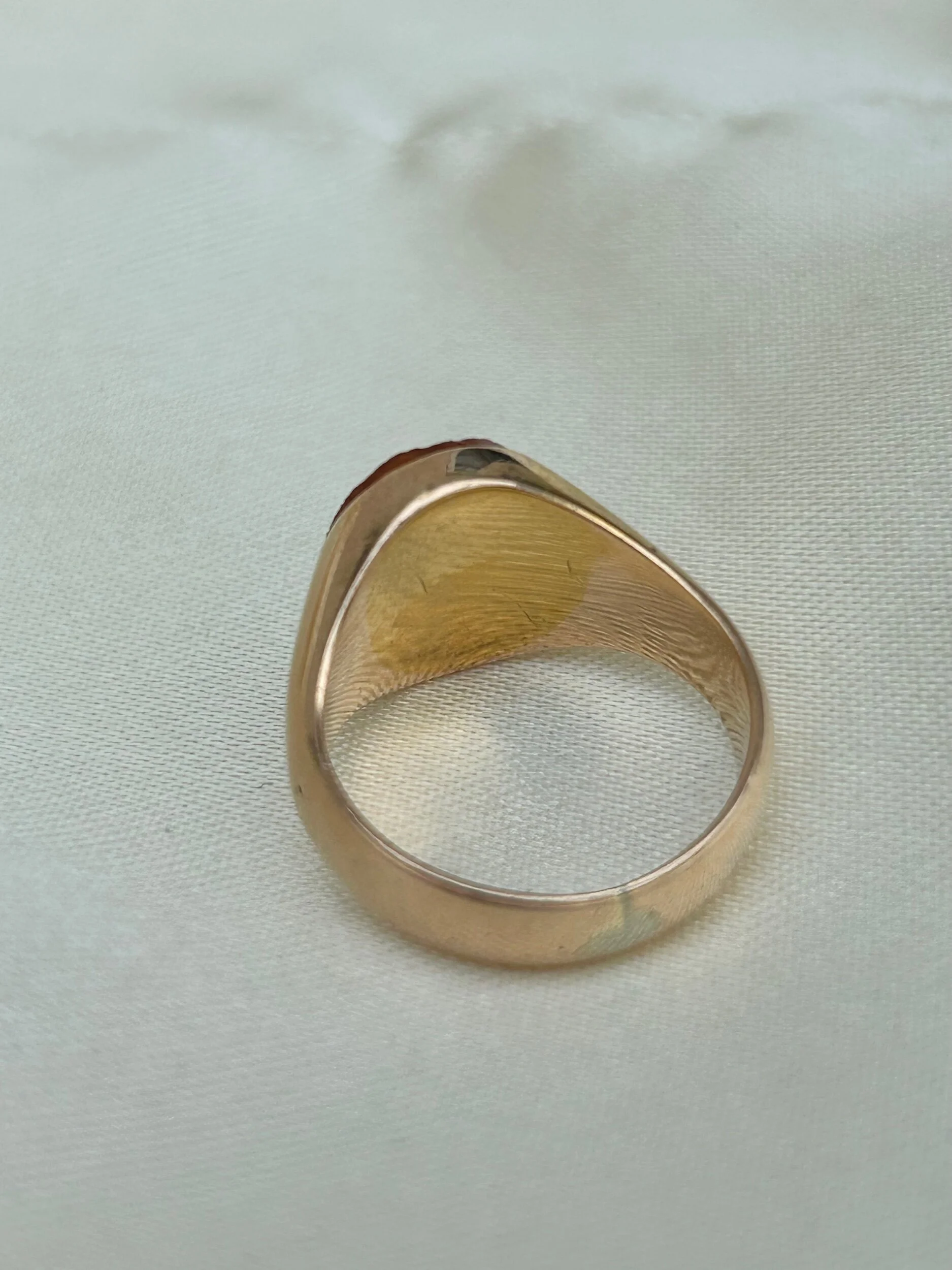 2D97A27B-525B-4B67-BE2C-2665E8851893