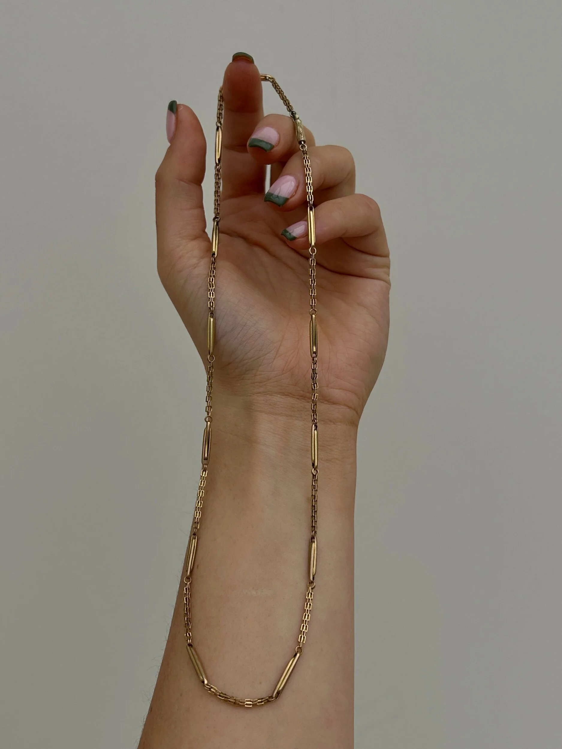 FCDD8590-8CEE-475E-A59A-241EBB6F5A53