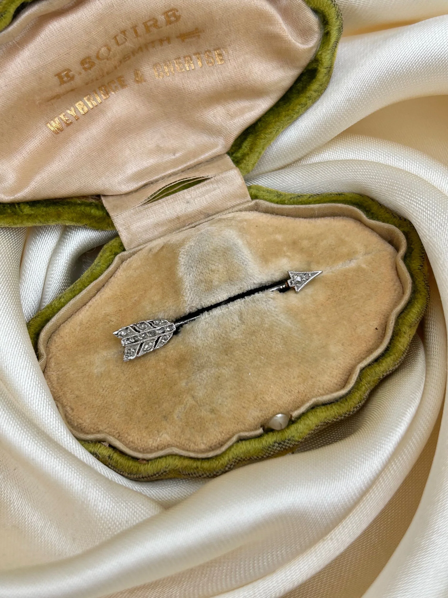 7F33C492-598E-49B7-A103-6203BAC24776