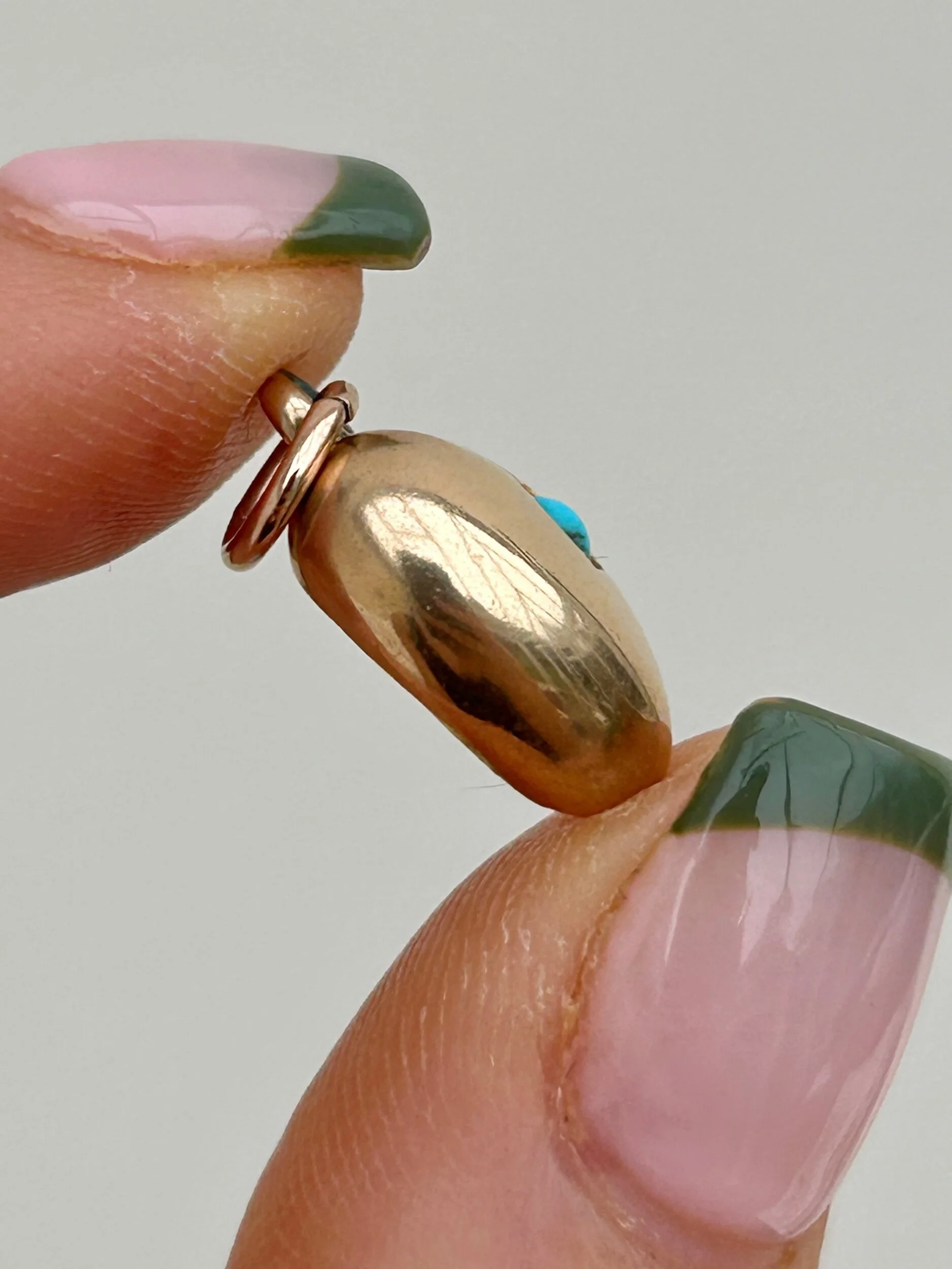 DC289DB5-5B66-4EBB-945E-D8328EAE8D4C