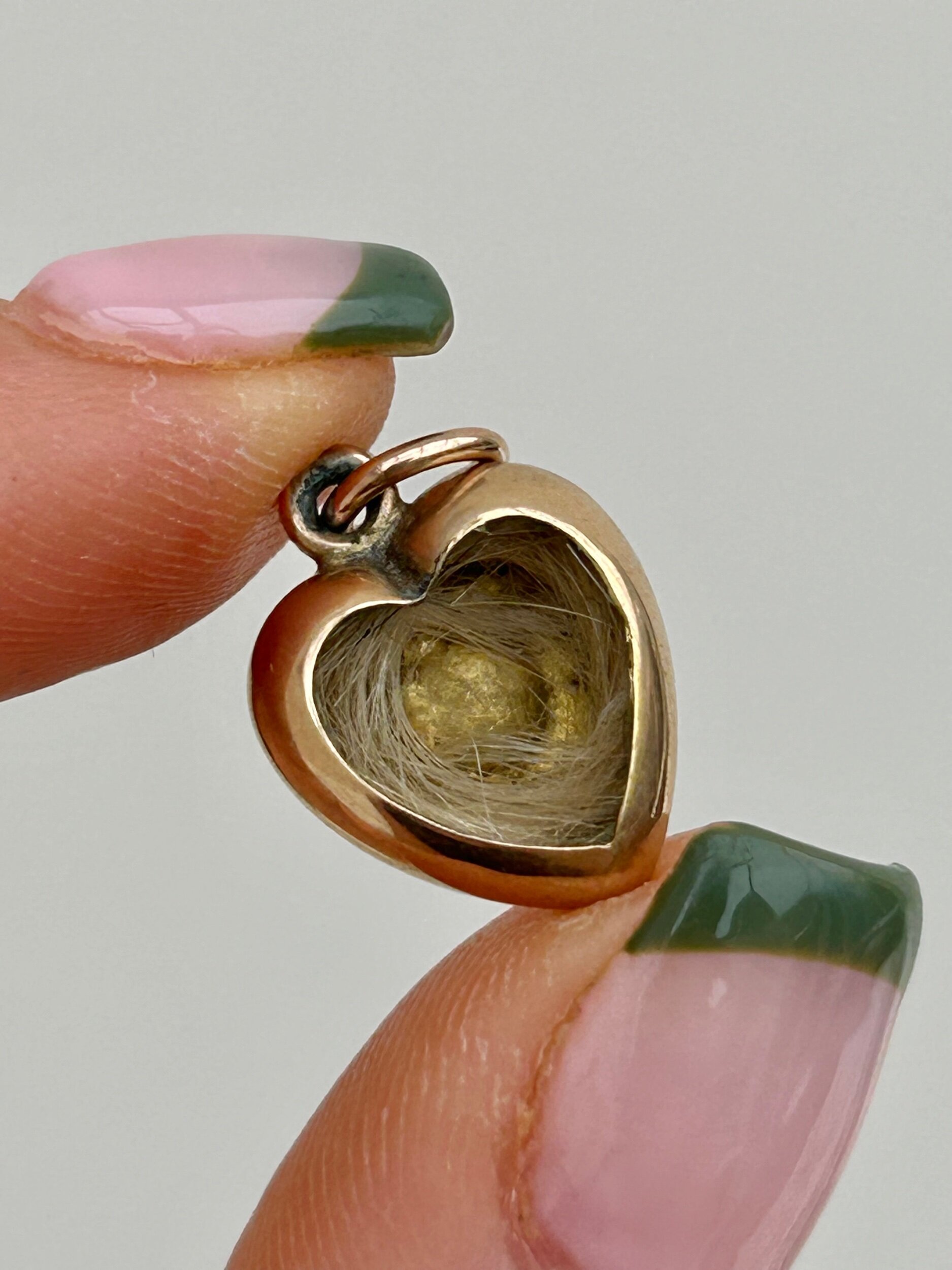 C60F4B49-966D-4148-96D6-C1D173B87909