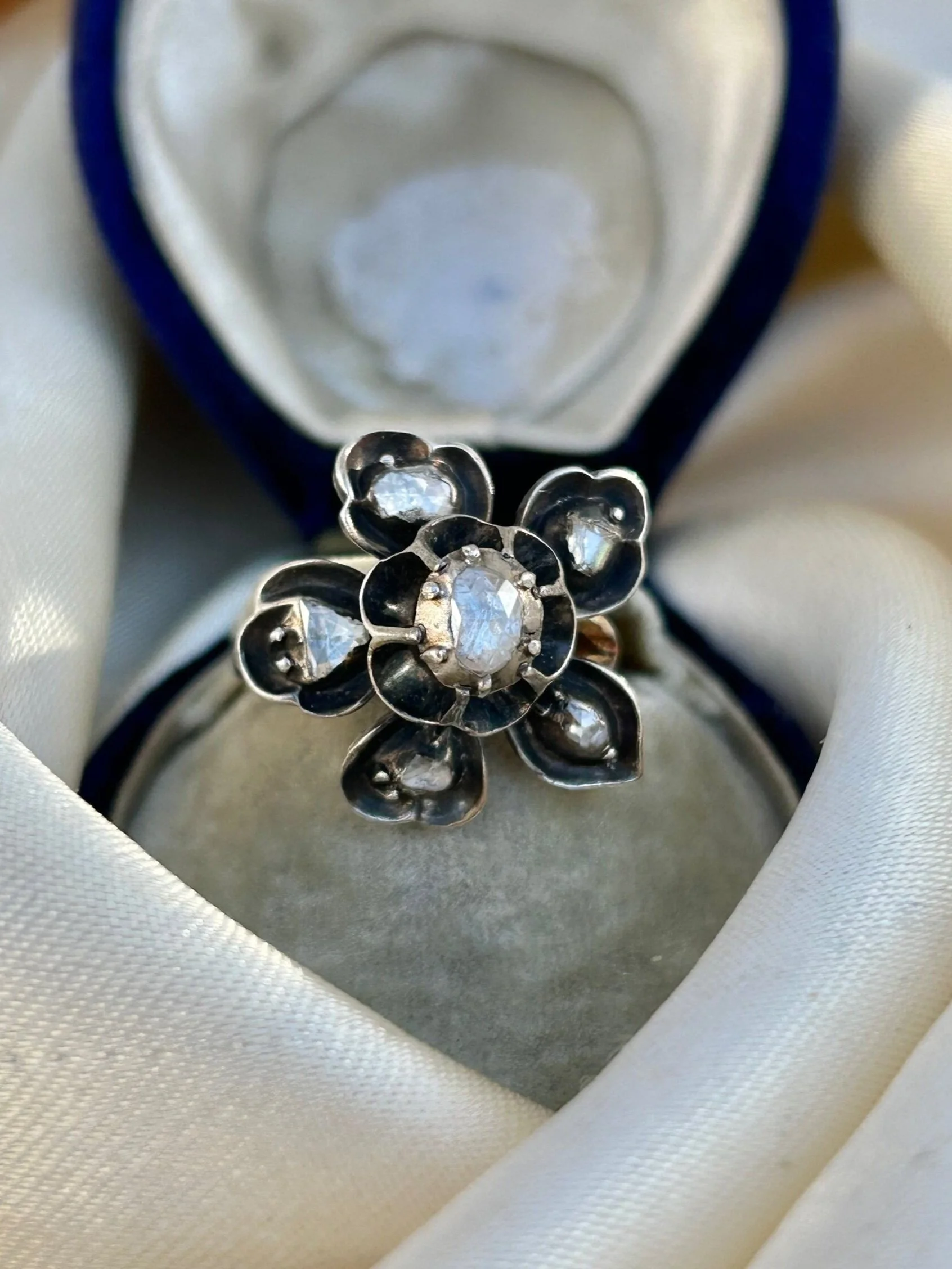 51B1F40C-5852-42B9-B41E-4616AD7A6370