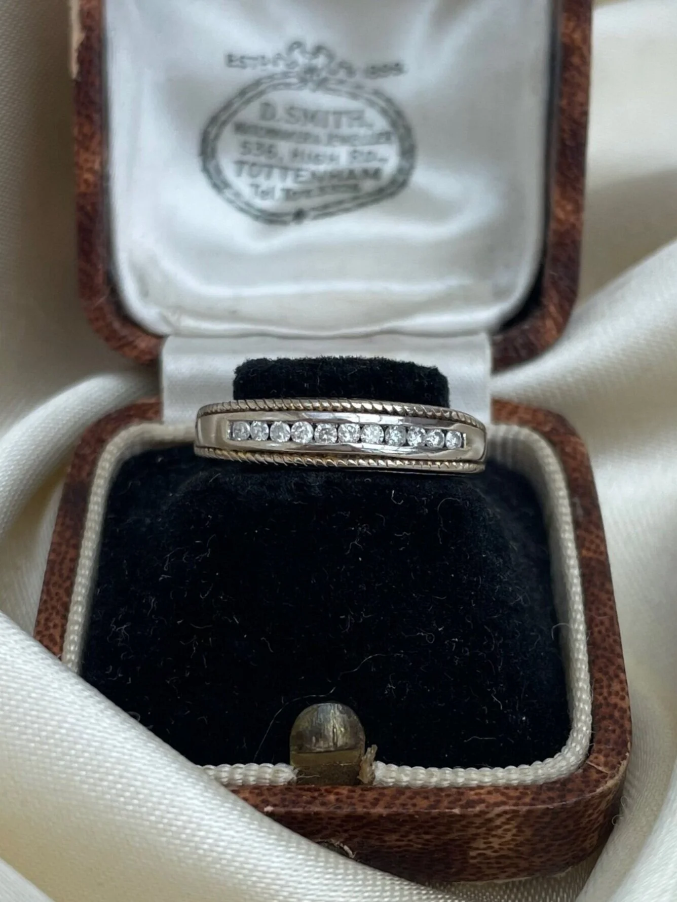 EBD6146E-003D-46DB-B077-10C12C130B5B