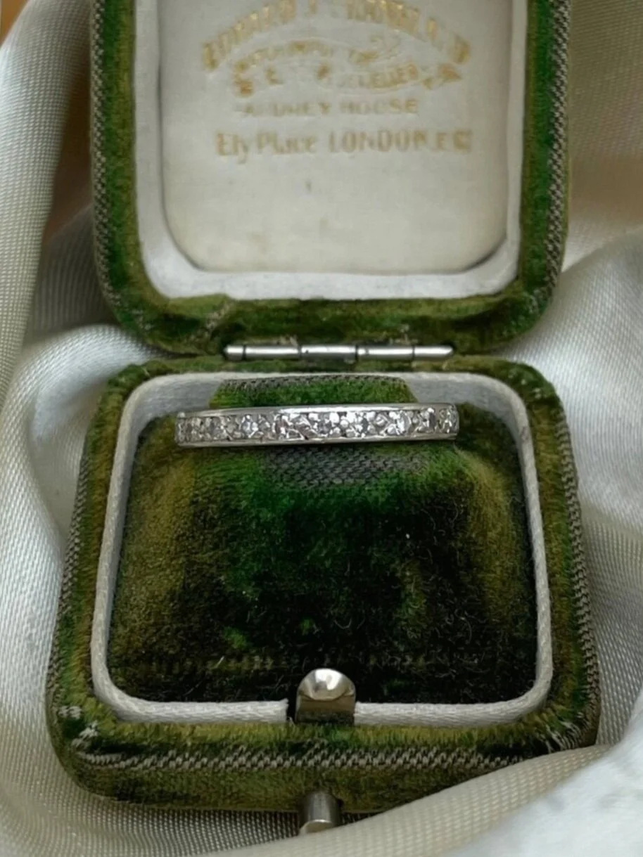 D90D82B3-E86F-457B-A09C-A65E9809598E