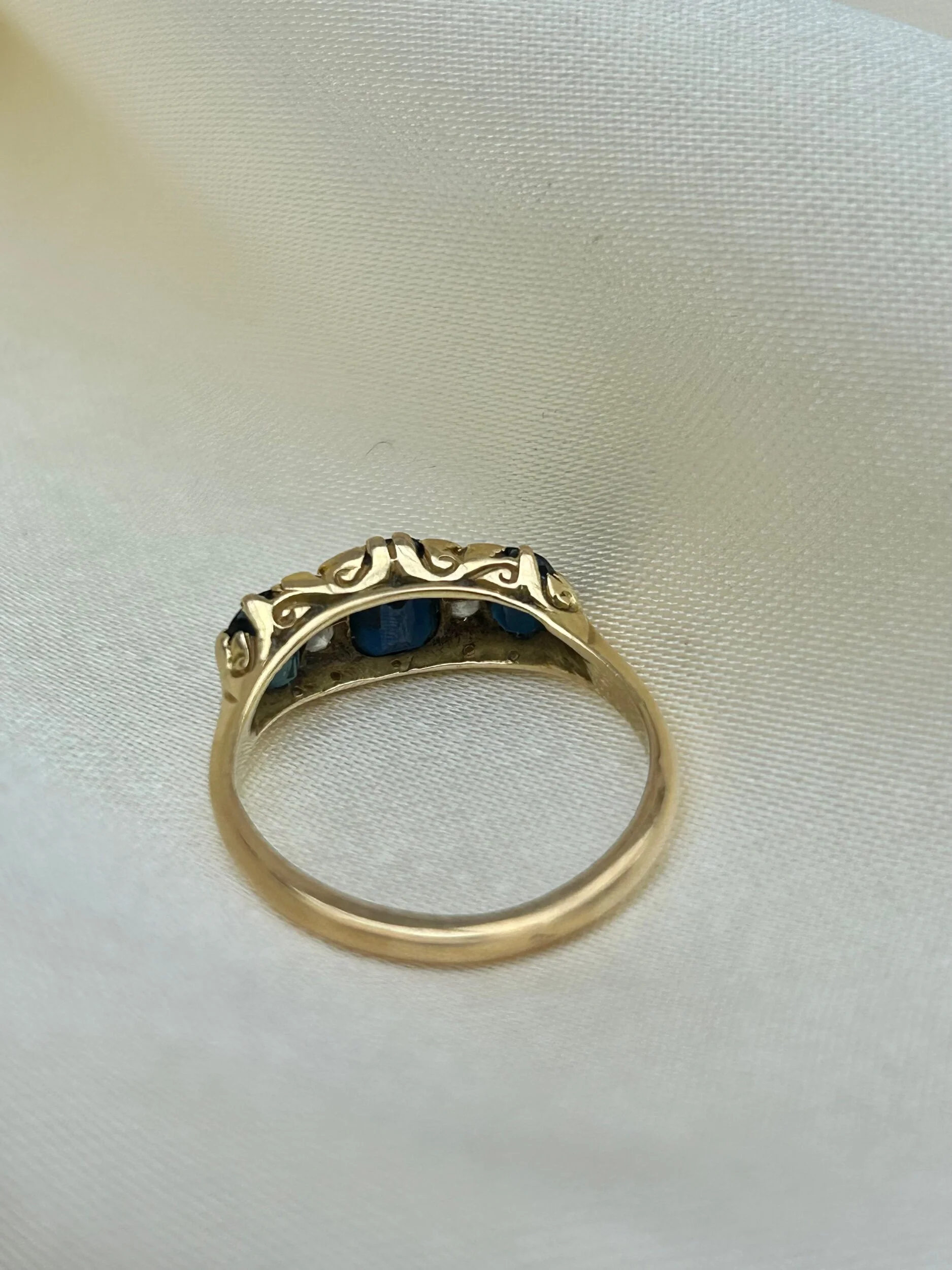 8C738CB9-A848-435B-B167-99EAB2ABFE68