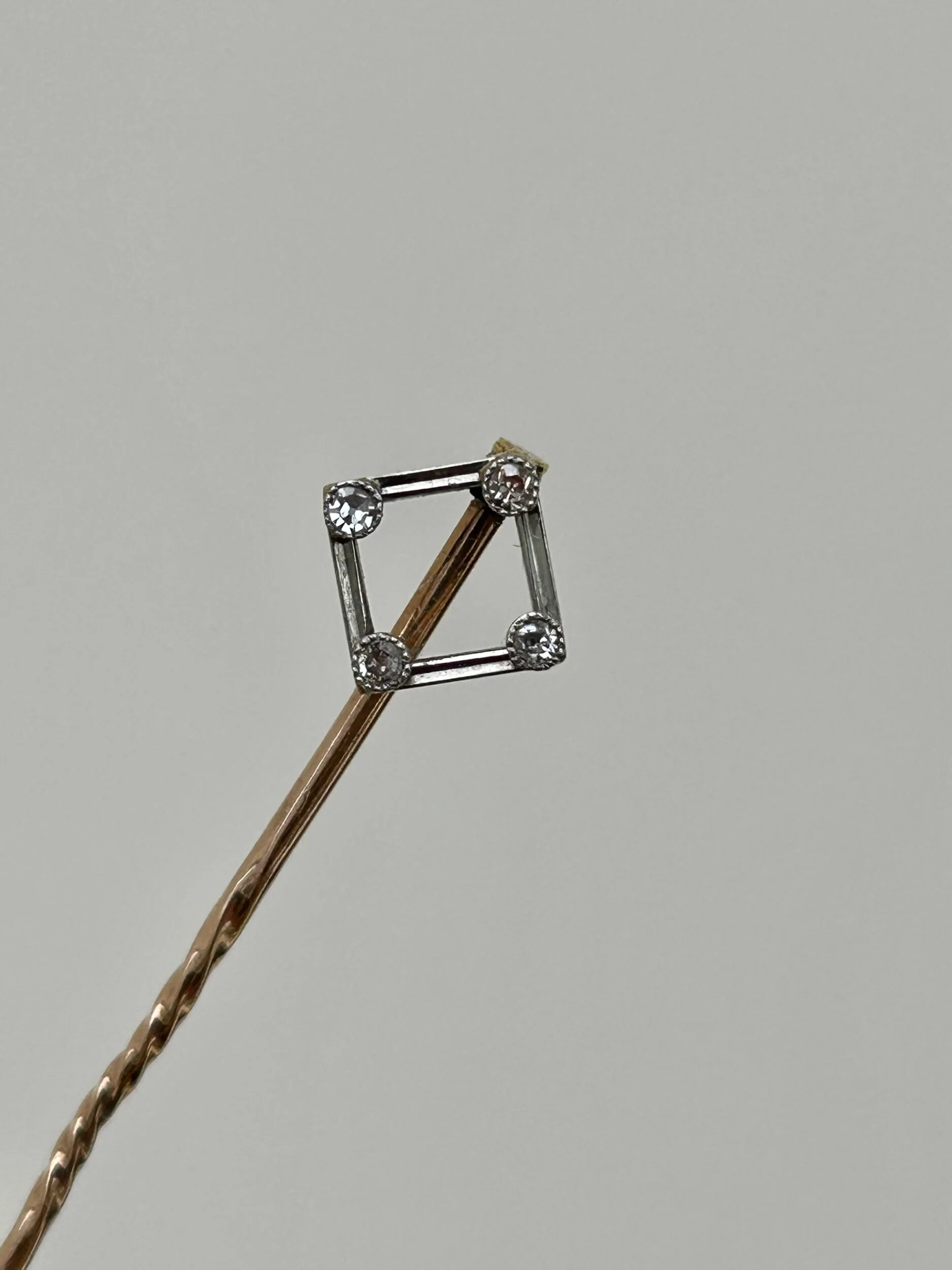 04DA0F71-3C89-474C-B704-C0FA0962A846