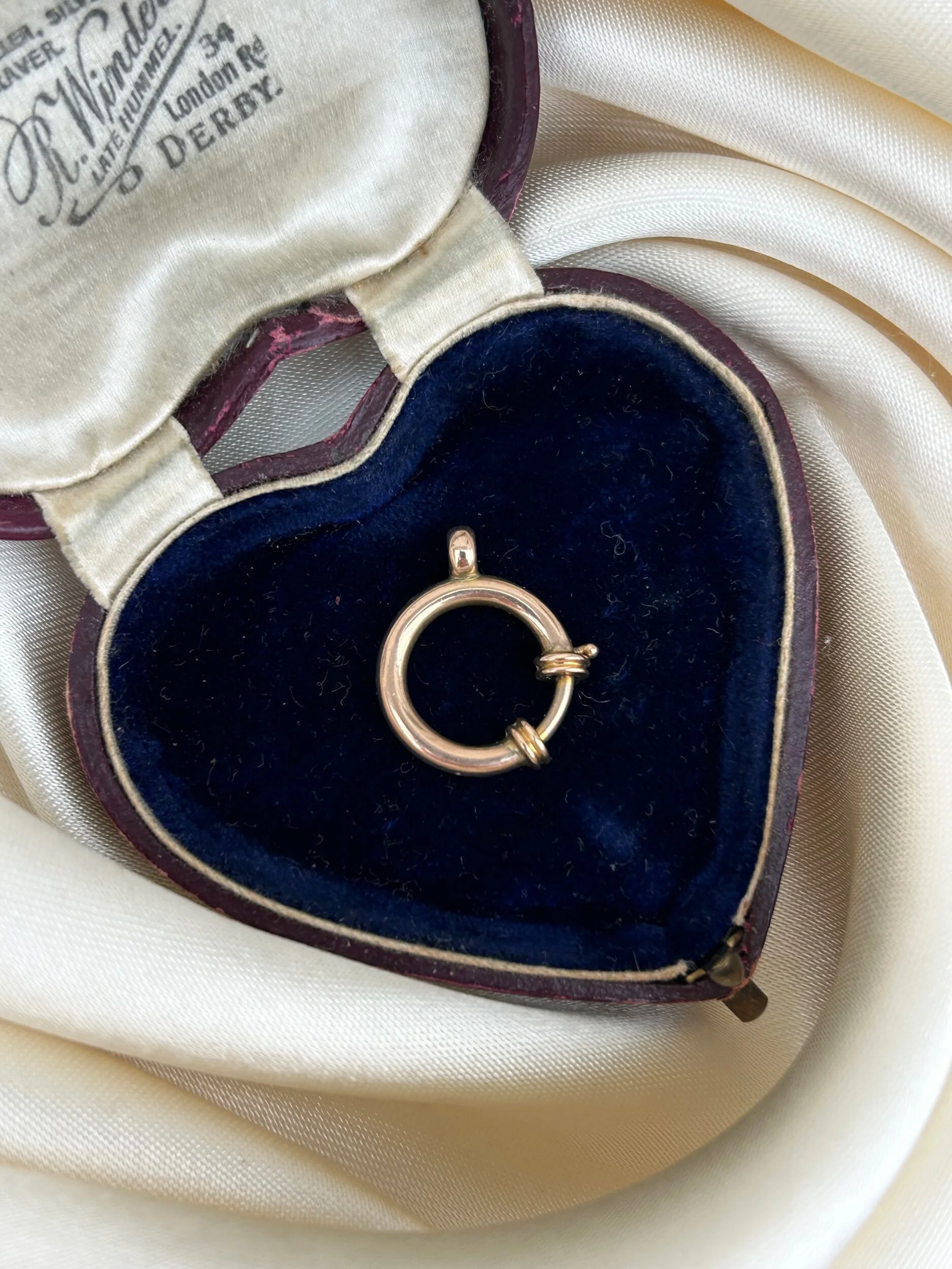 7DB74DBB-C241-4623-AAA3-6401484C5A90