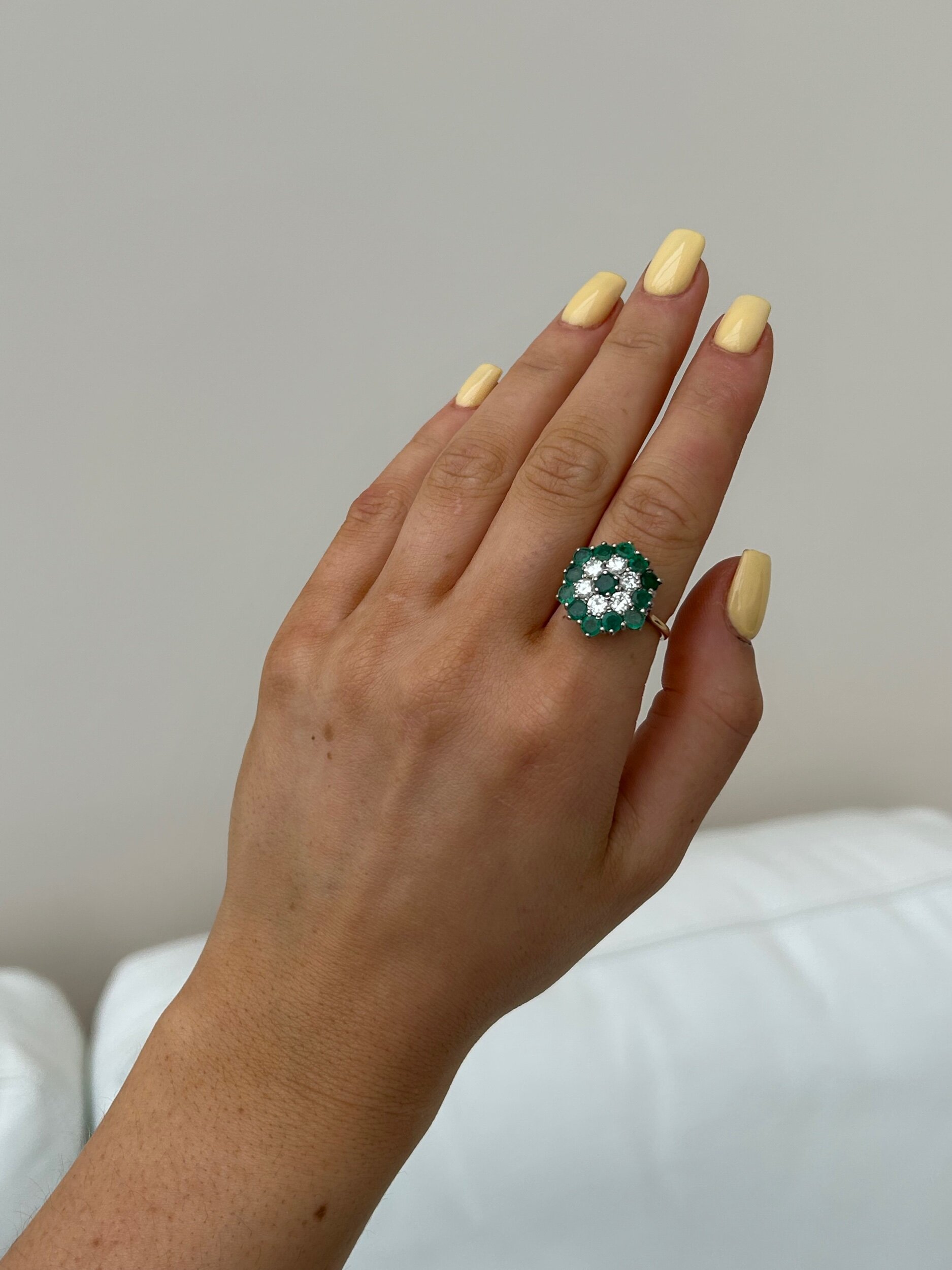 99A54D9A-67CE-4050-A7A7-98067DF4B79A