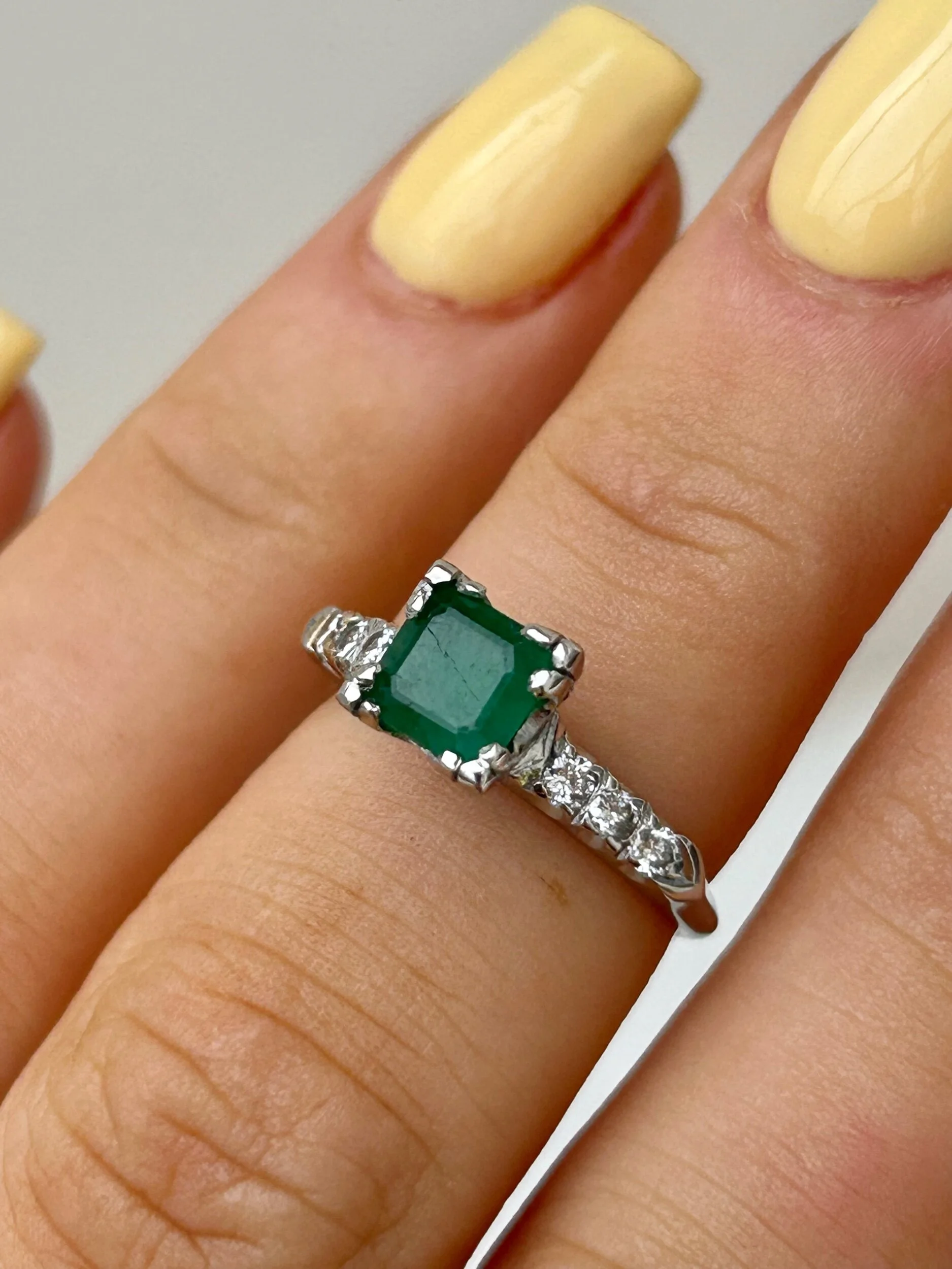 8CCF4F78-58D0-4E2F-A7EE-662653E94CAA