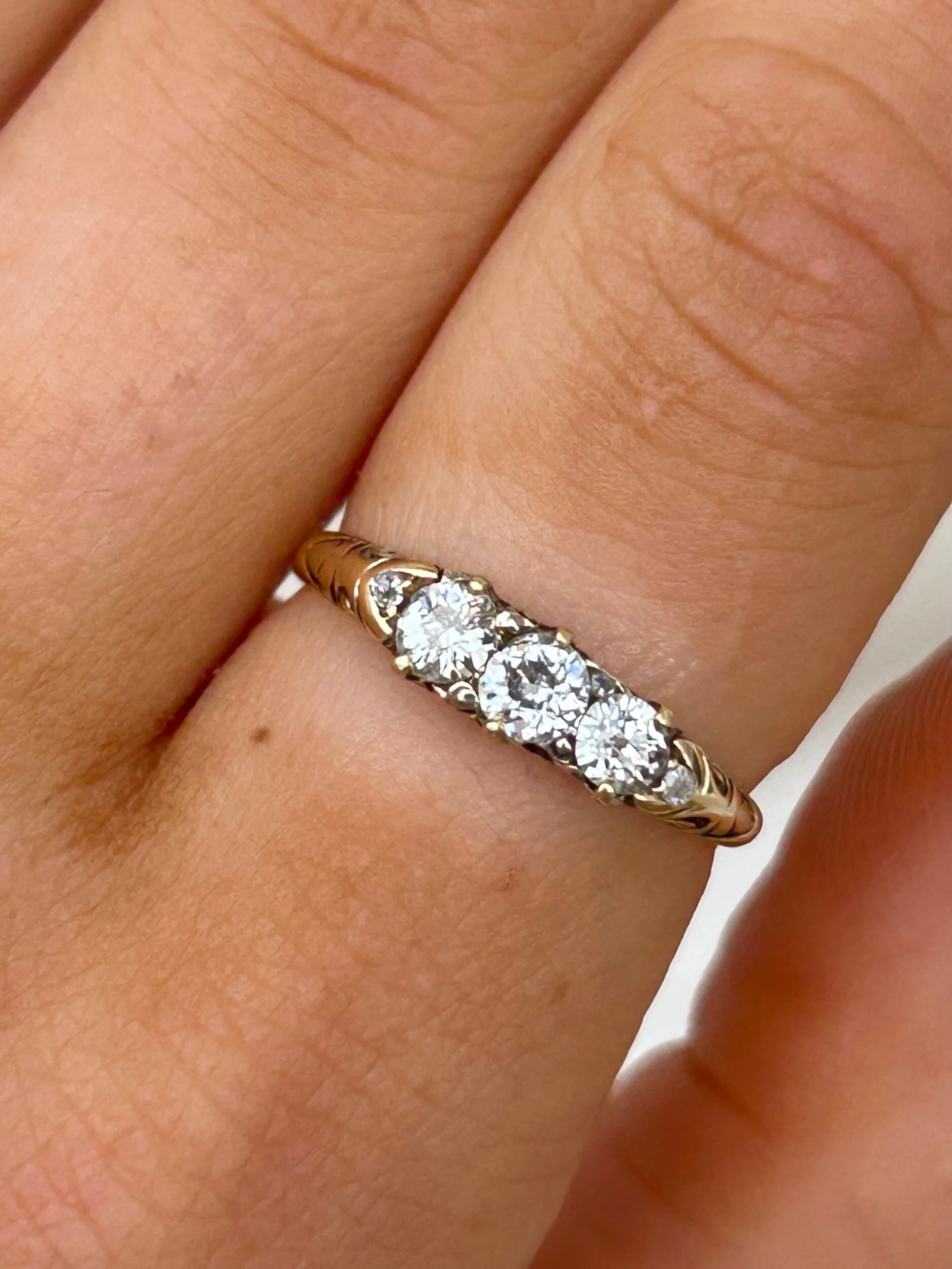 00CB43A0-AEC6-4C31-83EB-F4D9191A6F27