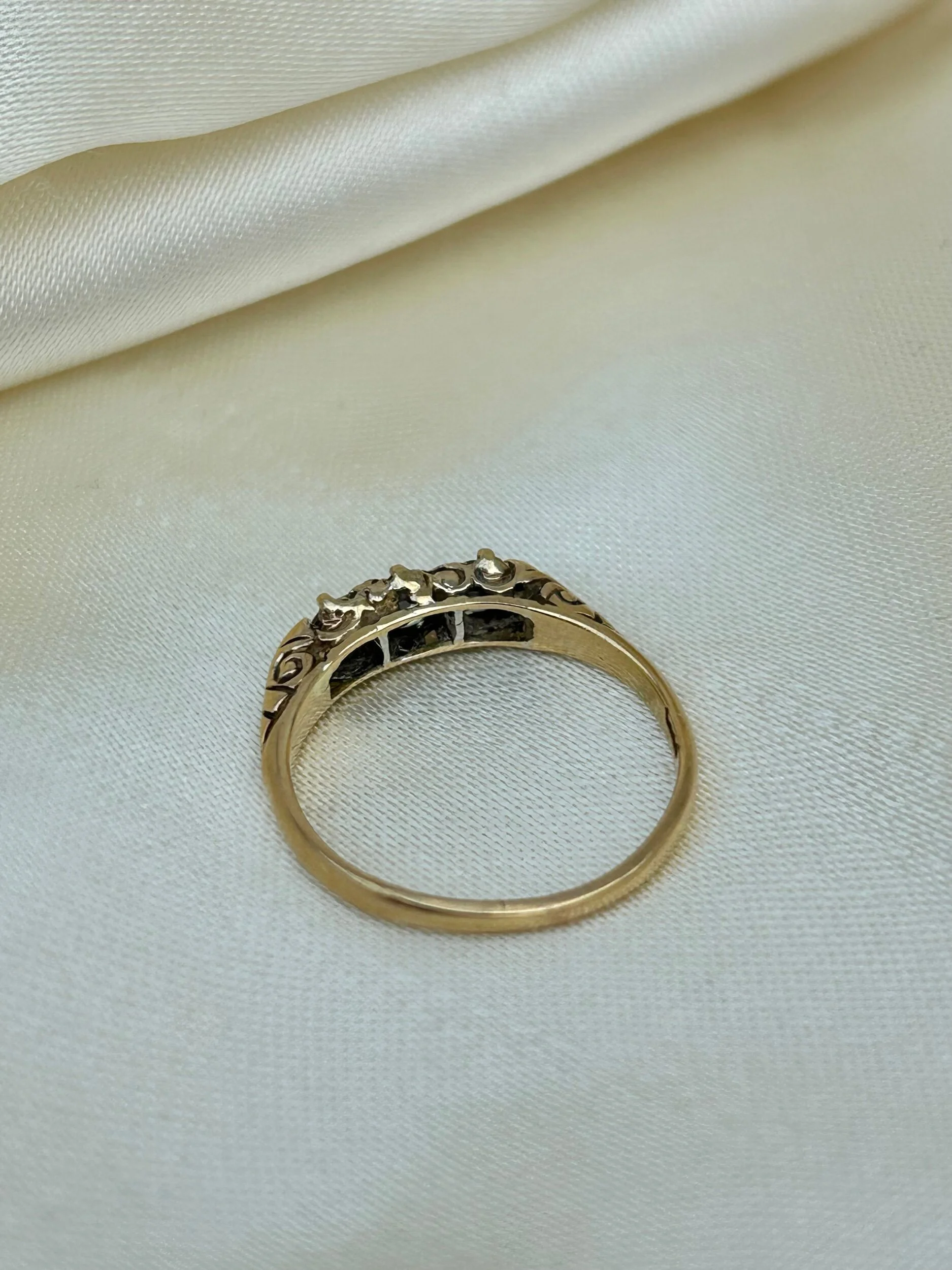 6BB25F4A-F8E6-4C8A-AEE4-2B049A3352C0