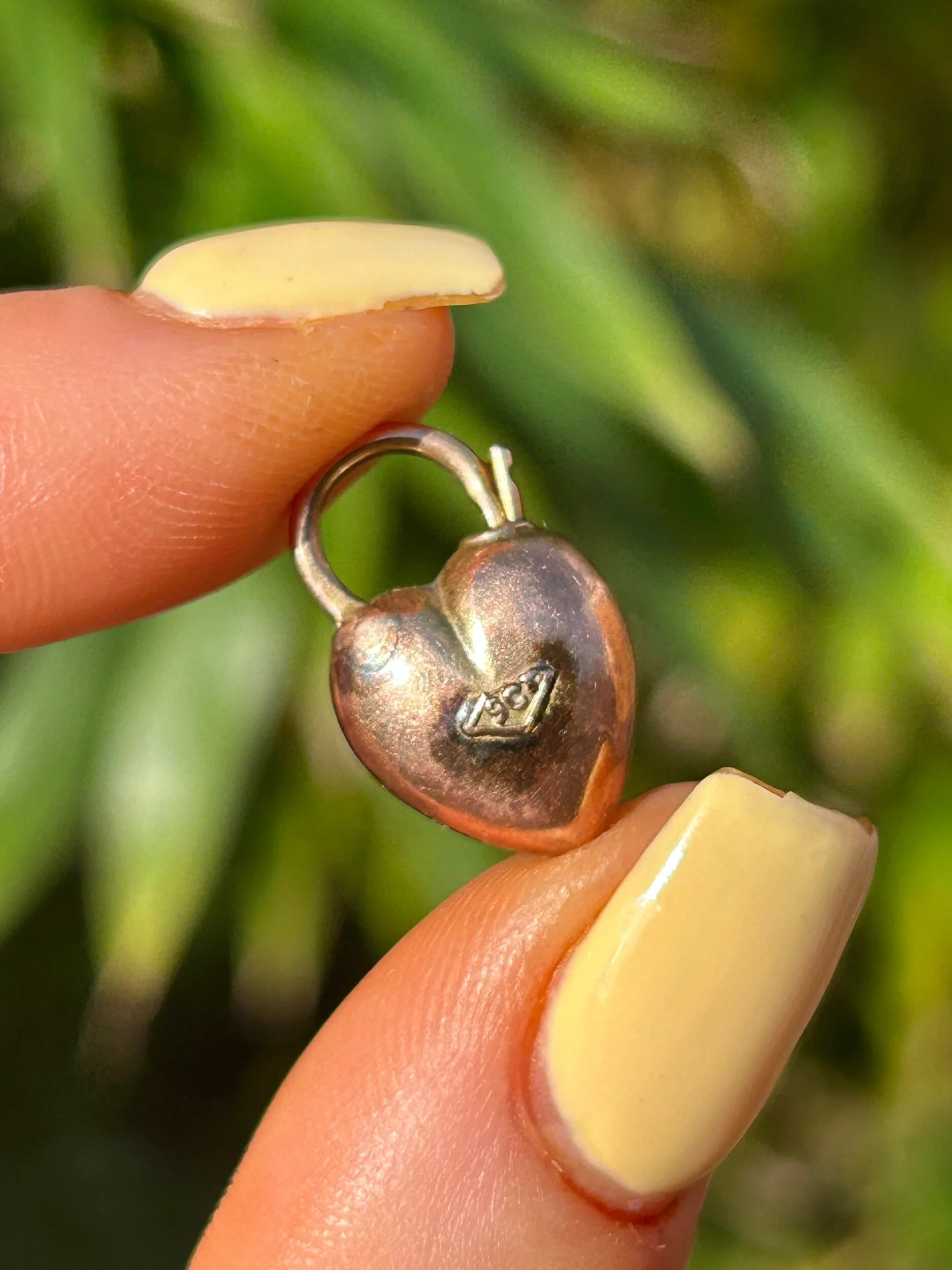 93BE405D-09CD-477B-A2EB-152CBDDDF337