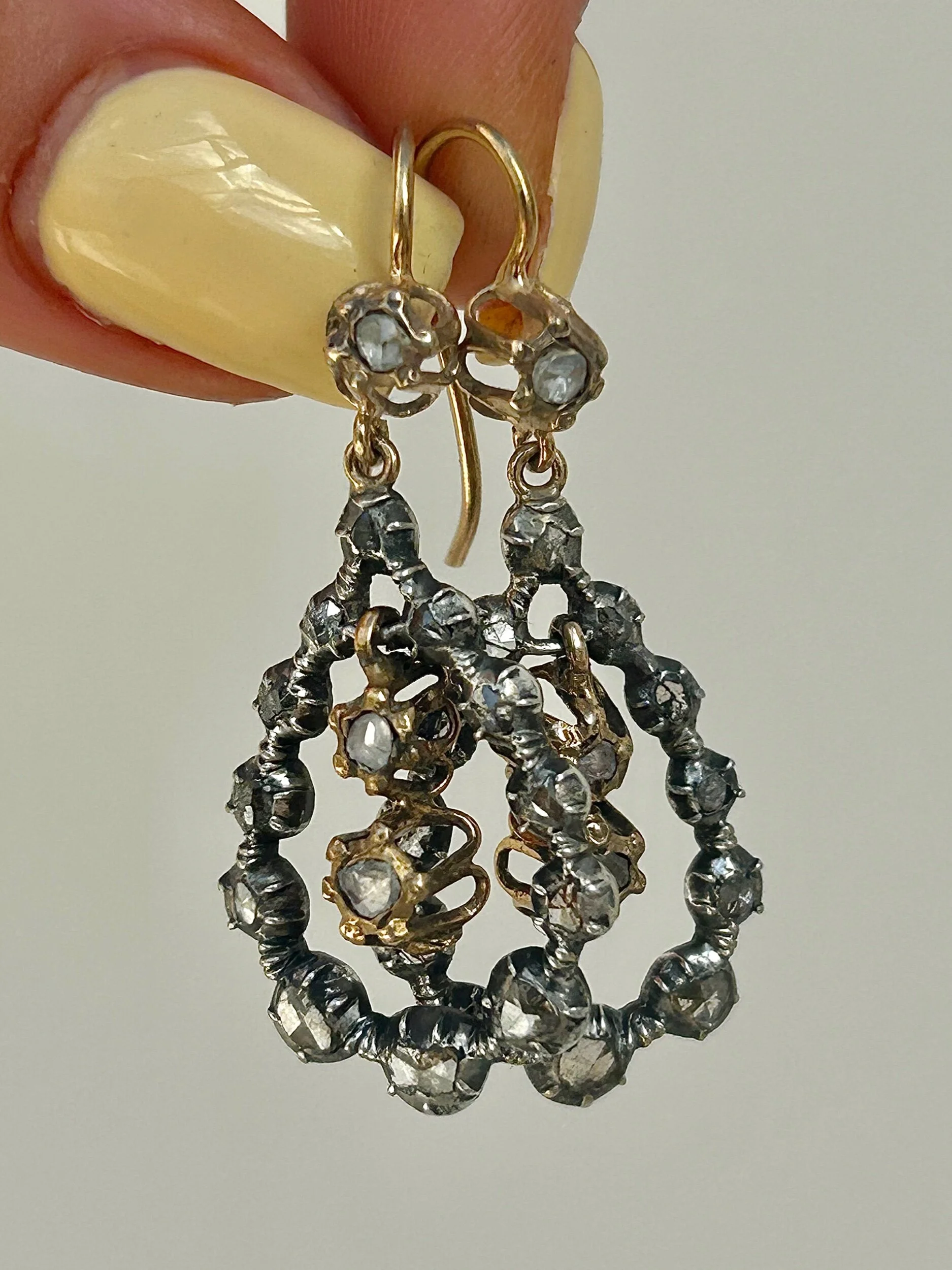 8AAC166B-D7B5-4D38-8BBE-1D3FA9F1A0BE