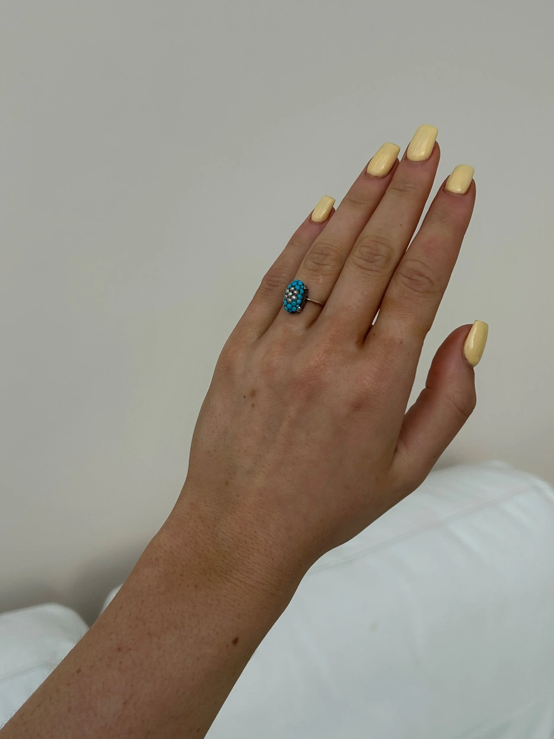 EB8B2A3F-5B77-42DB-BF4B-76CA12EFDB25