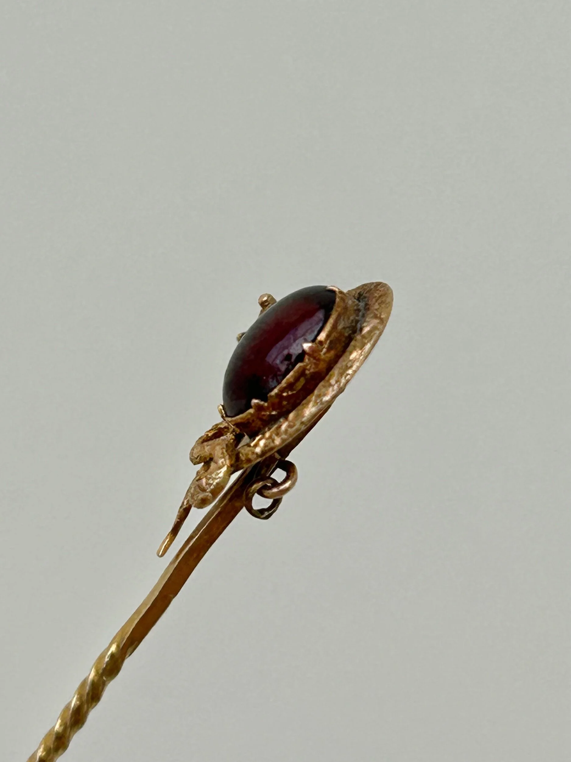 F512F734-9025-434E-B47C-1015981D0D00