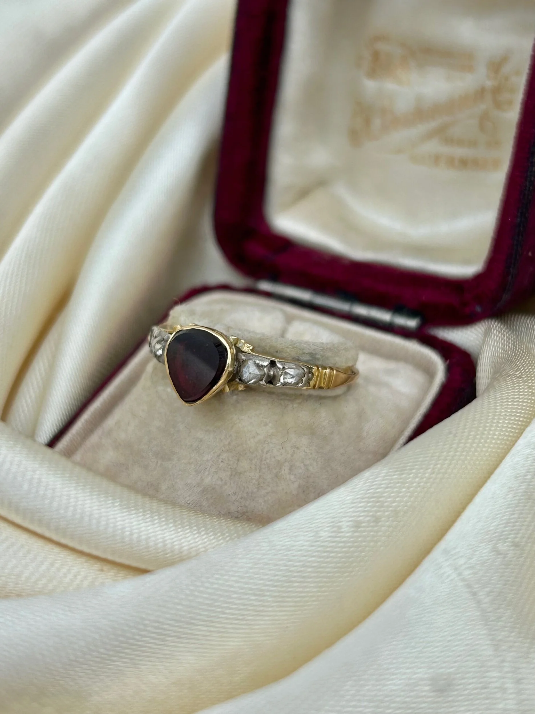 3650348C-9B47-4B0D-B0E6-EE4F6D67F1D9